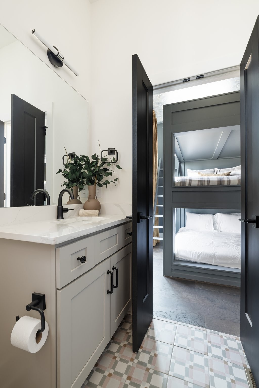 1628 County Hospital Rd Unit: The Desperado