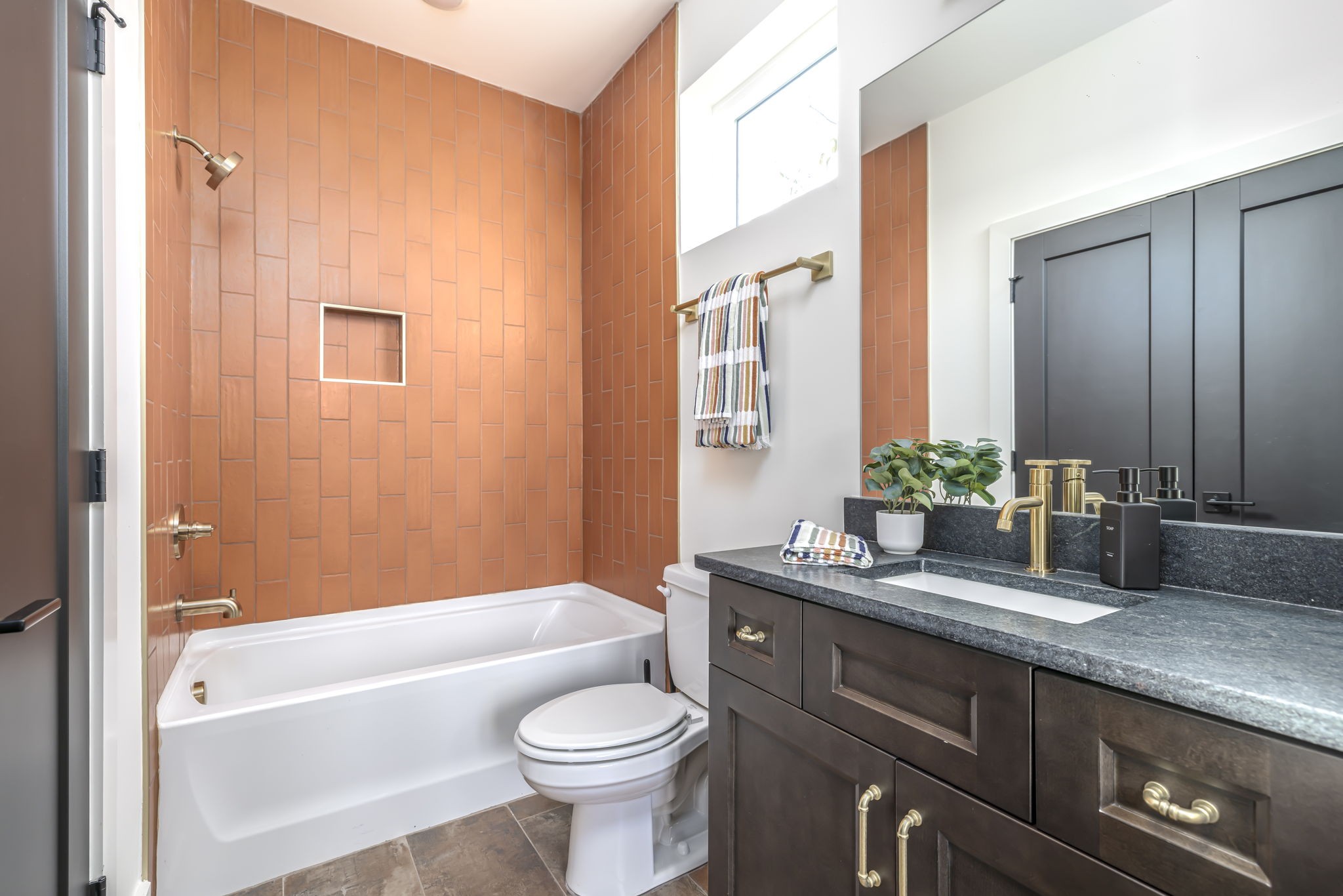 1612 County Hospital Rd Unit: The Bordeaux