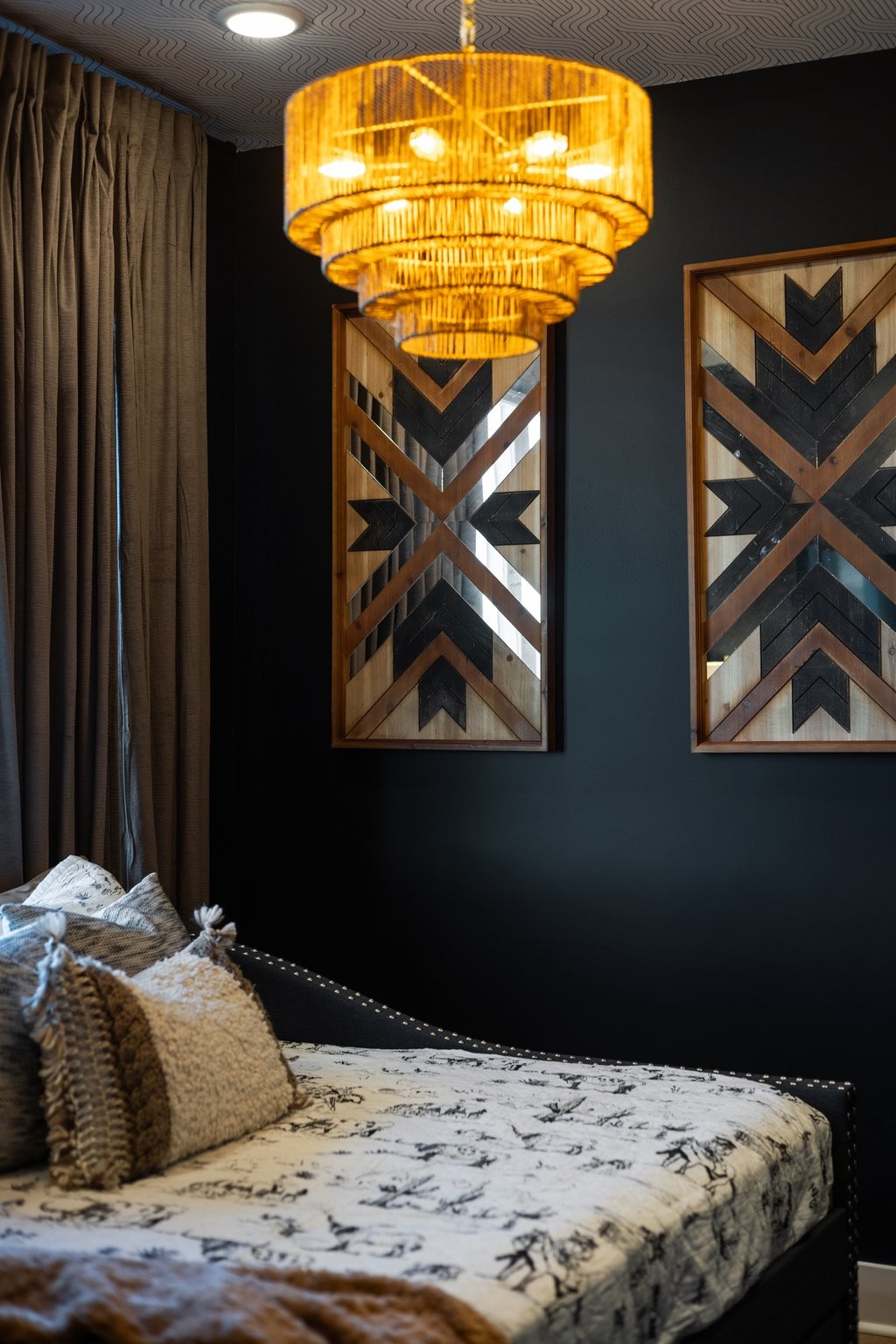 1614 County Hospital Rd Unit: The Posse