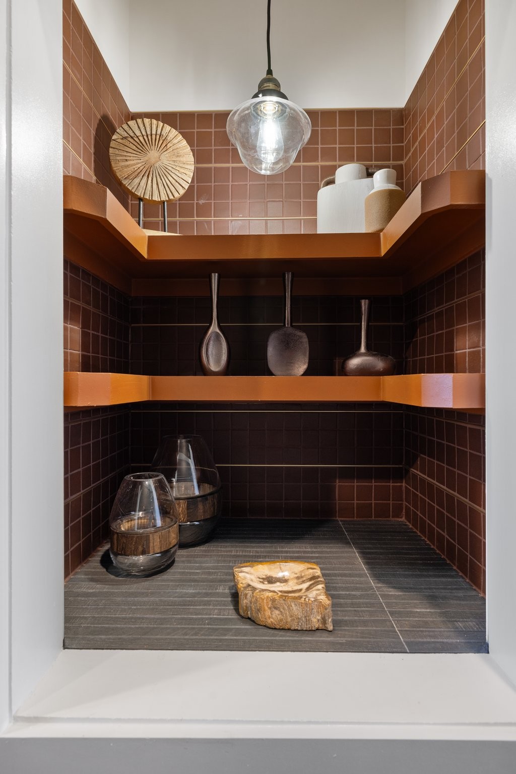 1614 County Hospital Rd Unit: The Posse