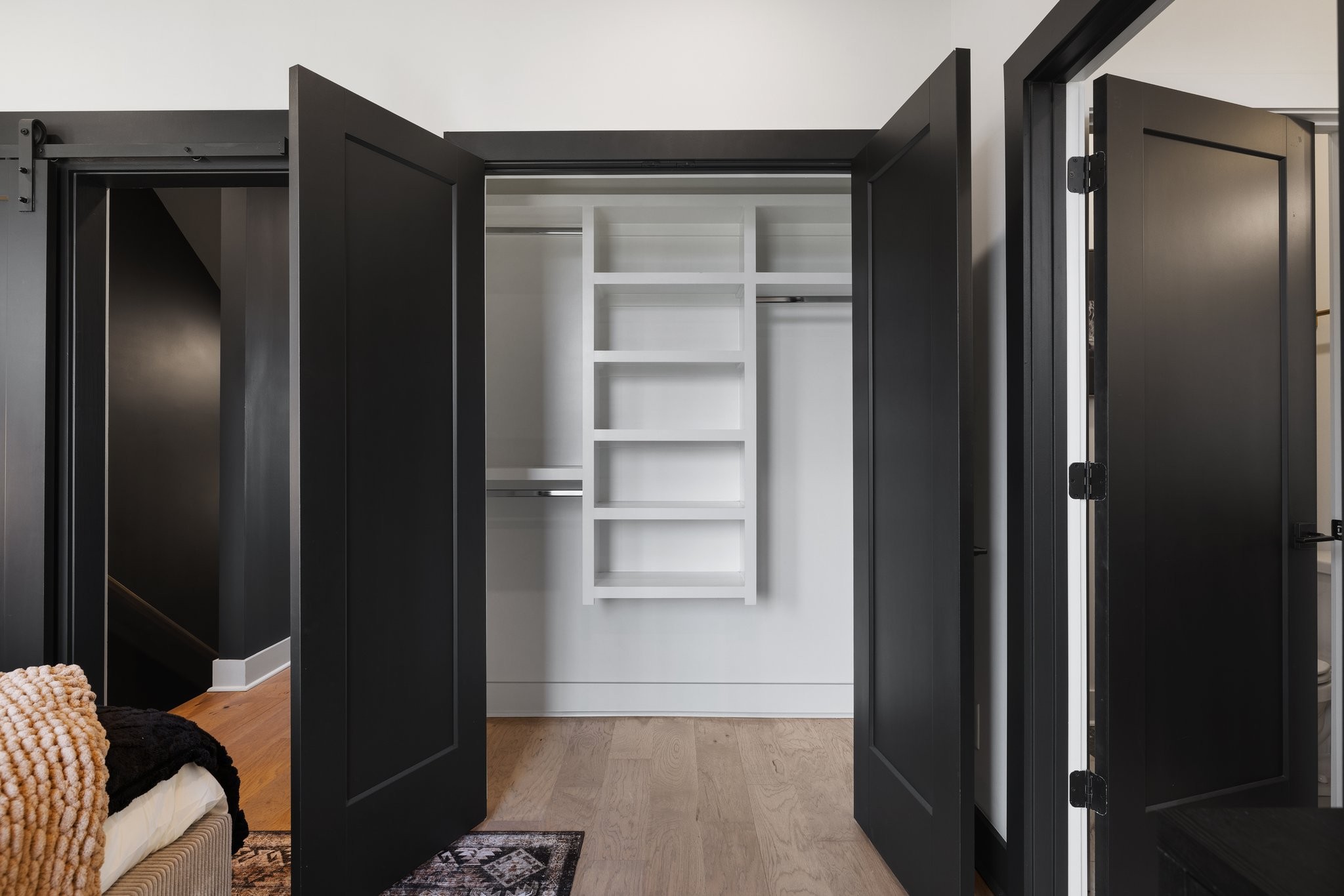 1614 County Hospital Rd Unit: The Posse