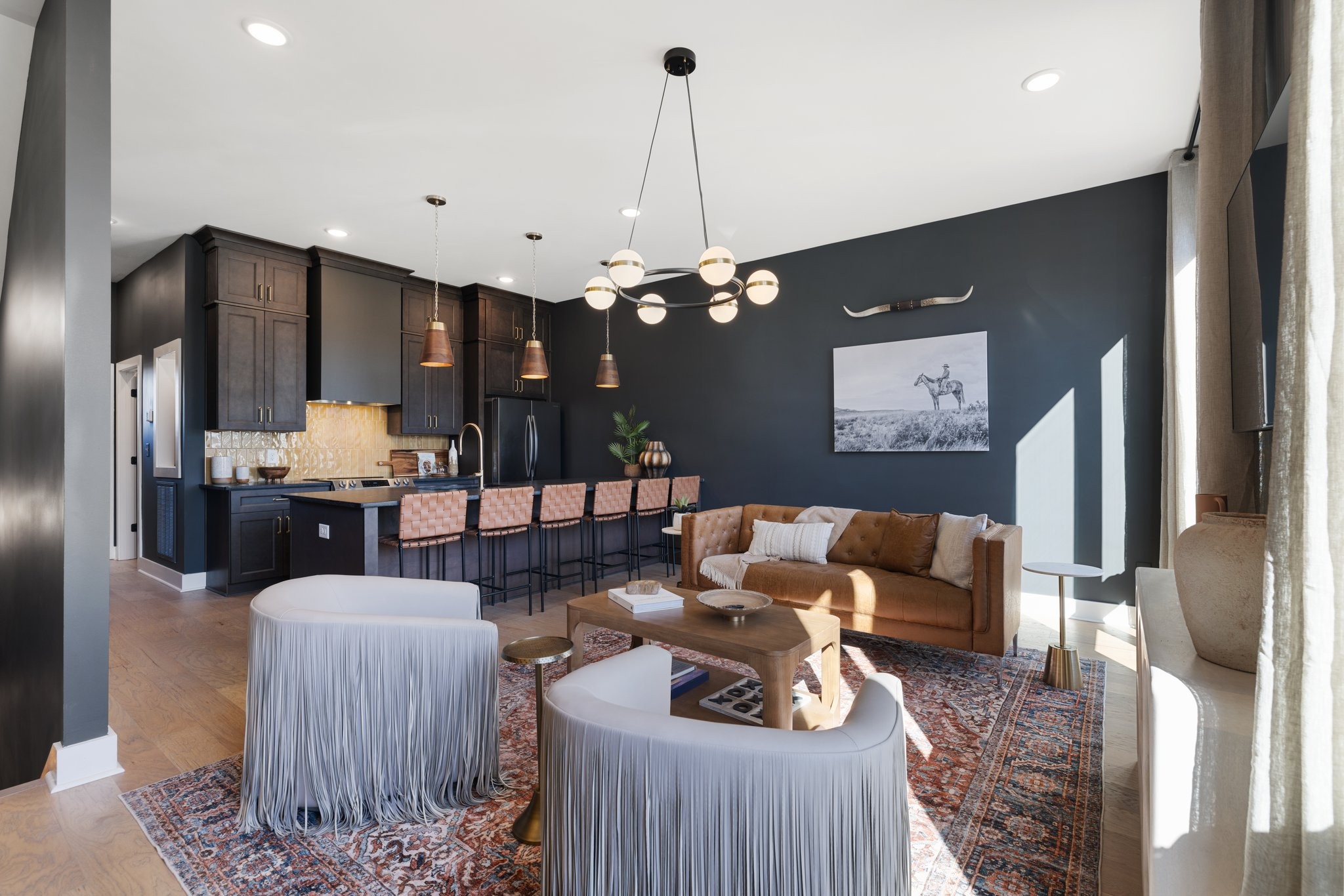 1614 County Hospital Rd Unit: The Posse