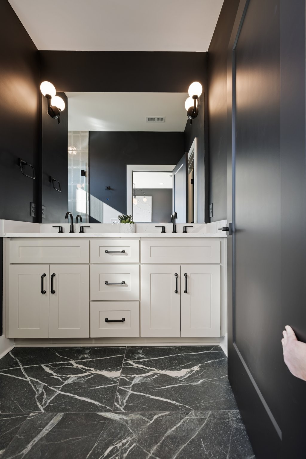 1616 County Hospital Rd Unit: The Hideout