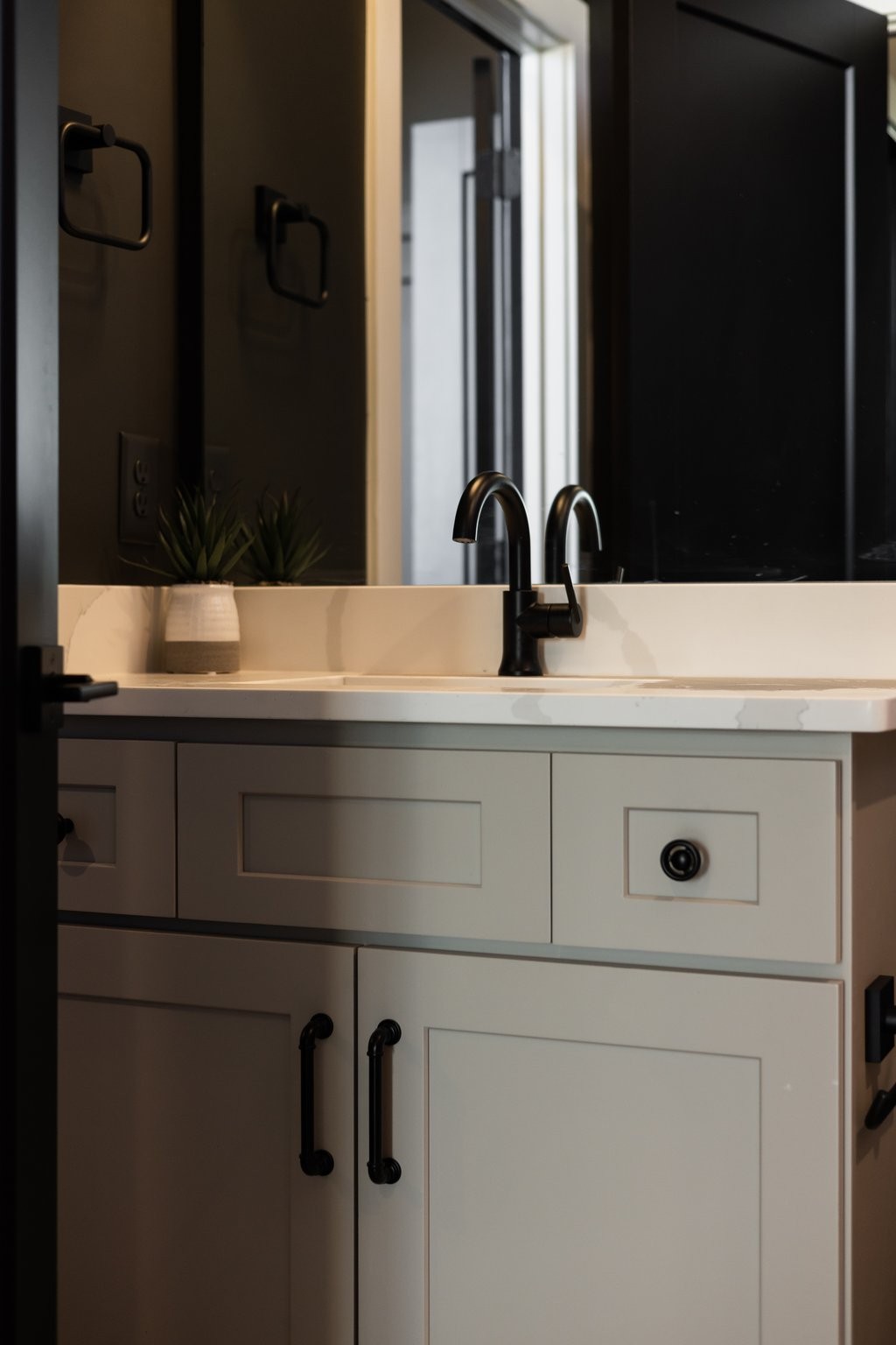 1616 County Hospital Rd Unit: The Hideout