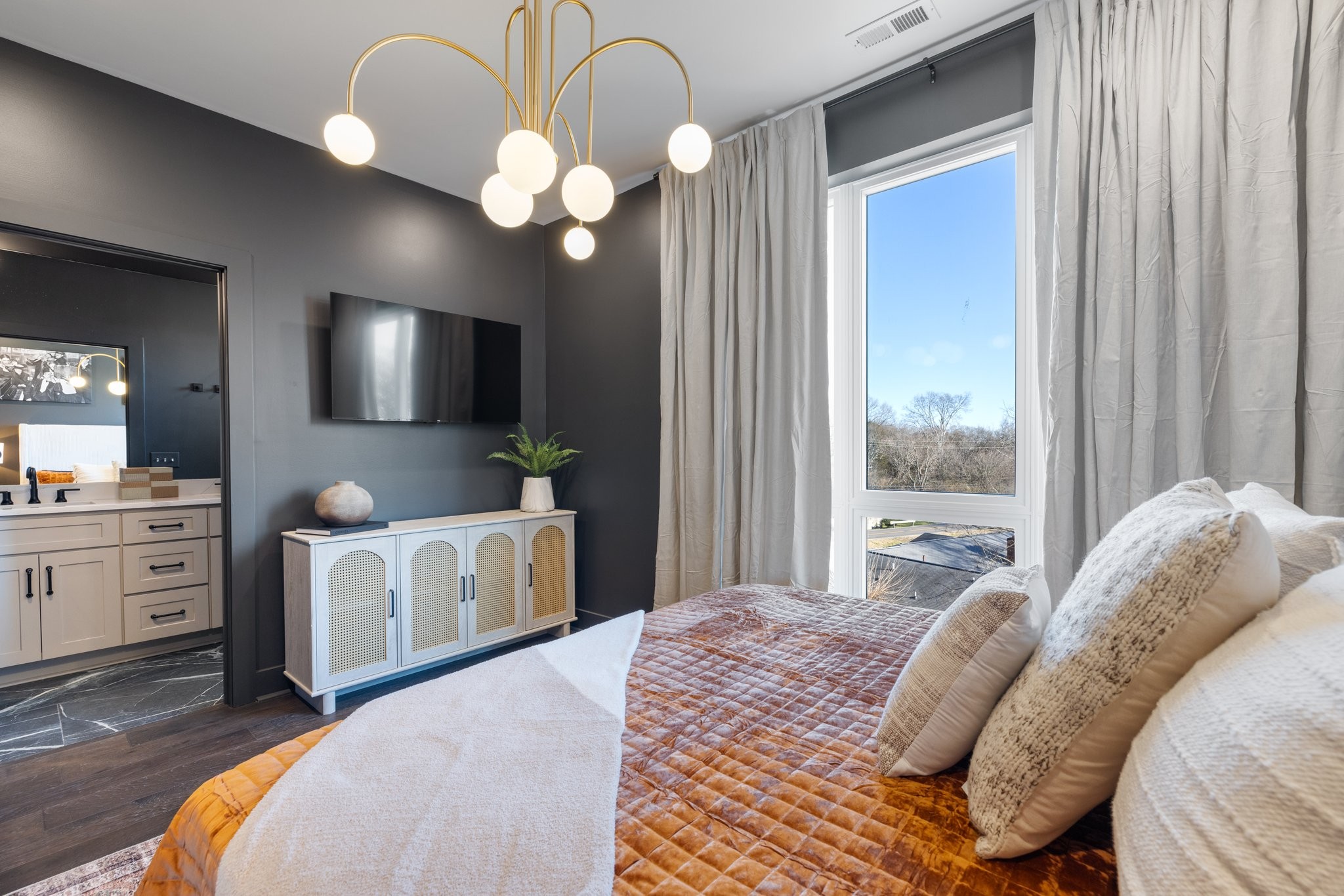 1618 County Hospital Rd Unit: The Bootleg