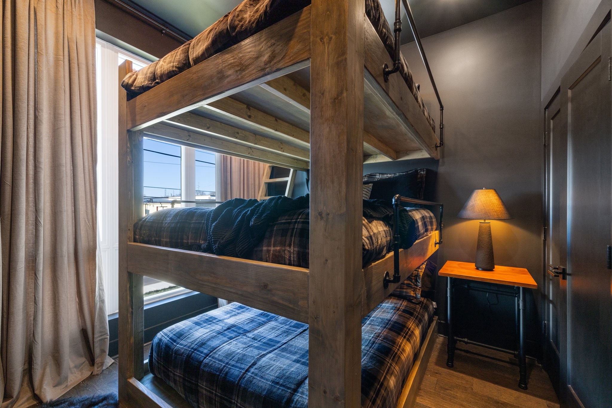 1618 County Hospital Rd Unit: The Bootleg