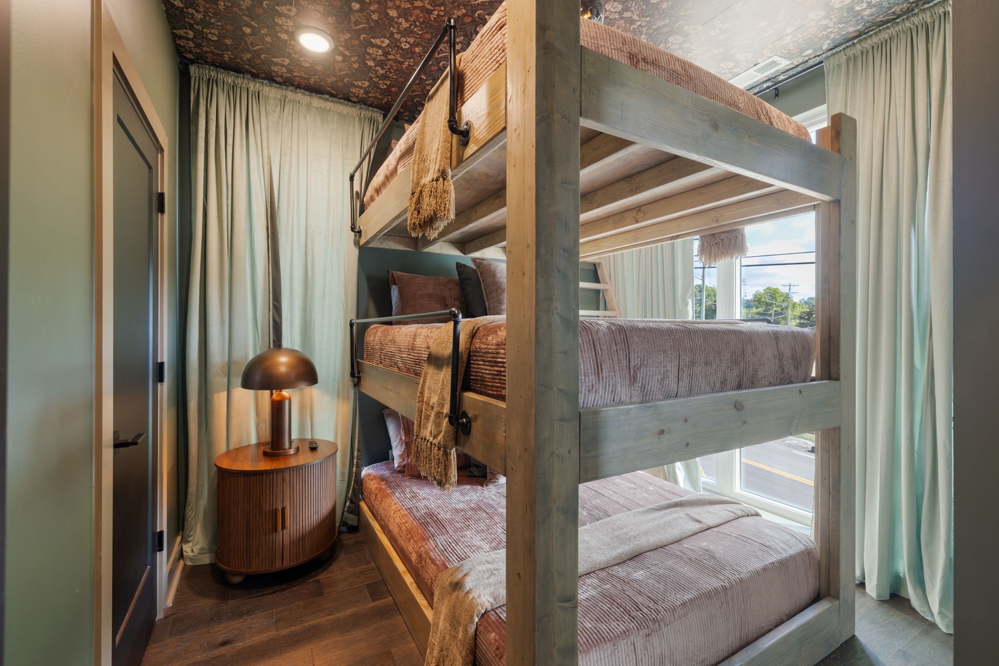 3135 Hydes Ferry Rd Unit: The Howard