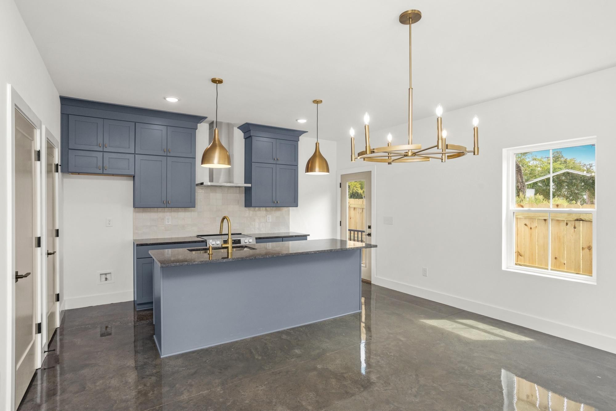 2708 Tucker Rd Unit: A&B