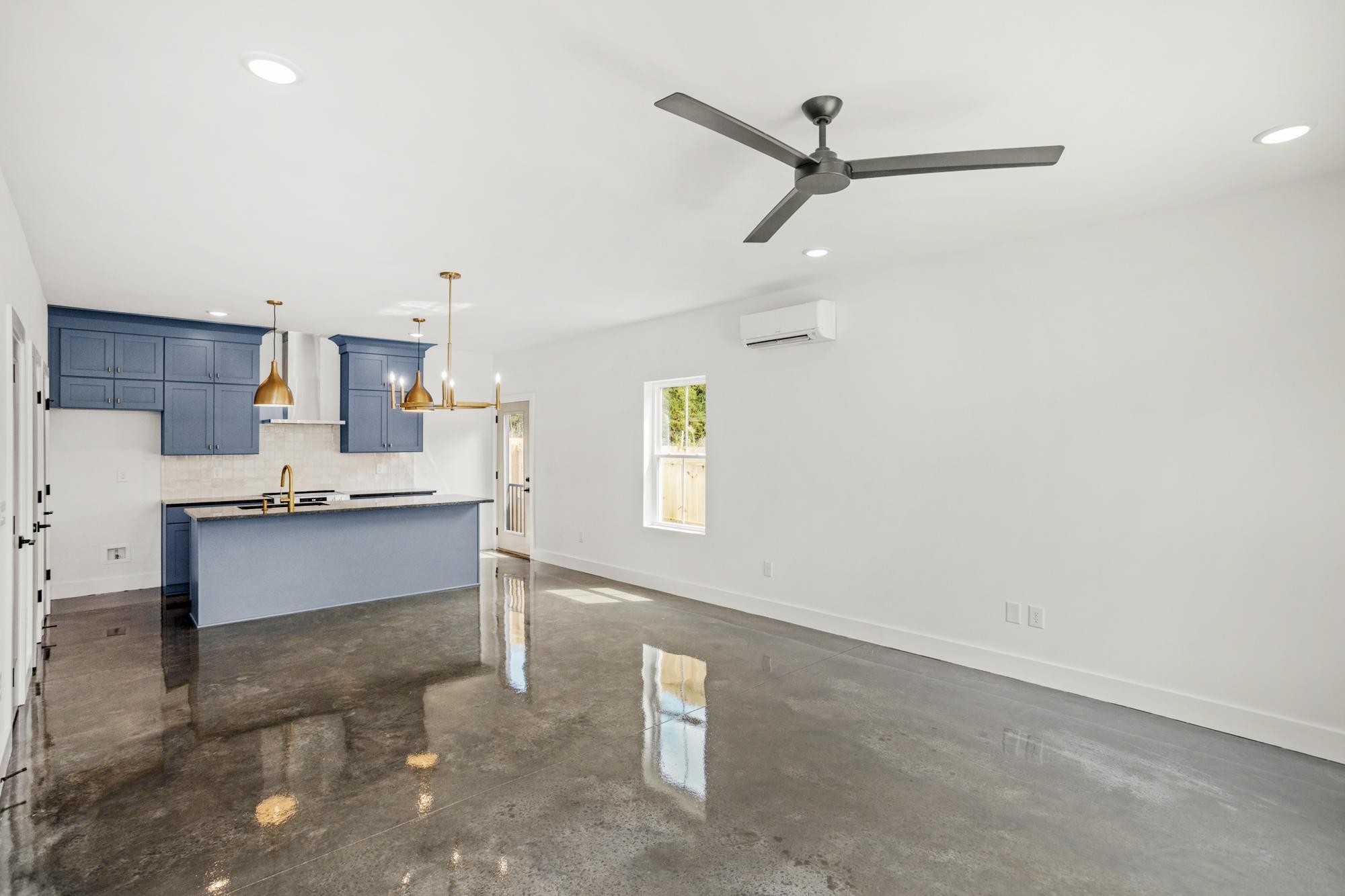 2708 Tucker Rd Unit: A&B