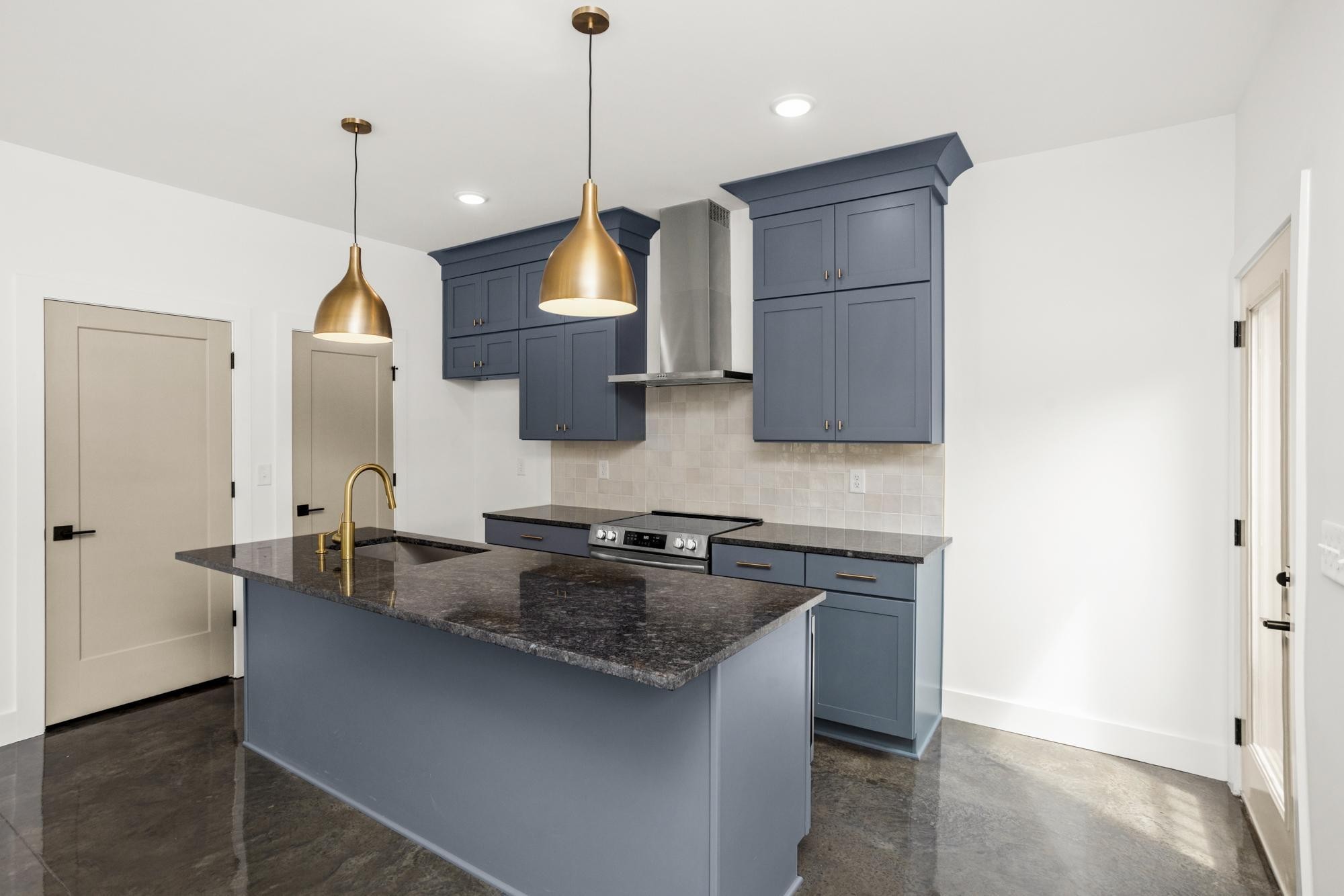 2708 Tucker Rd Unit: A&B