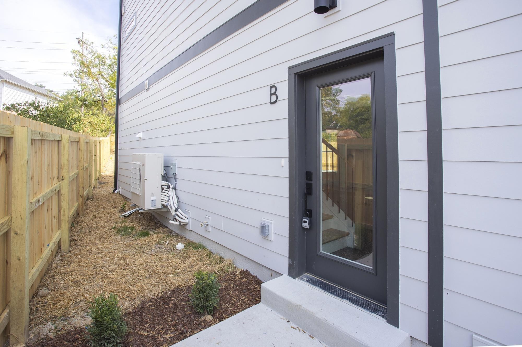 2708 Tucker Rd Unit: A&B