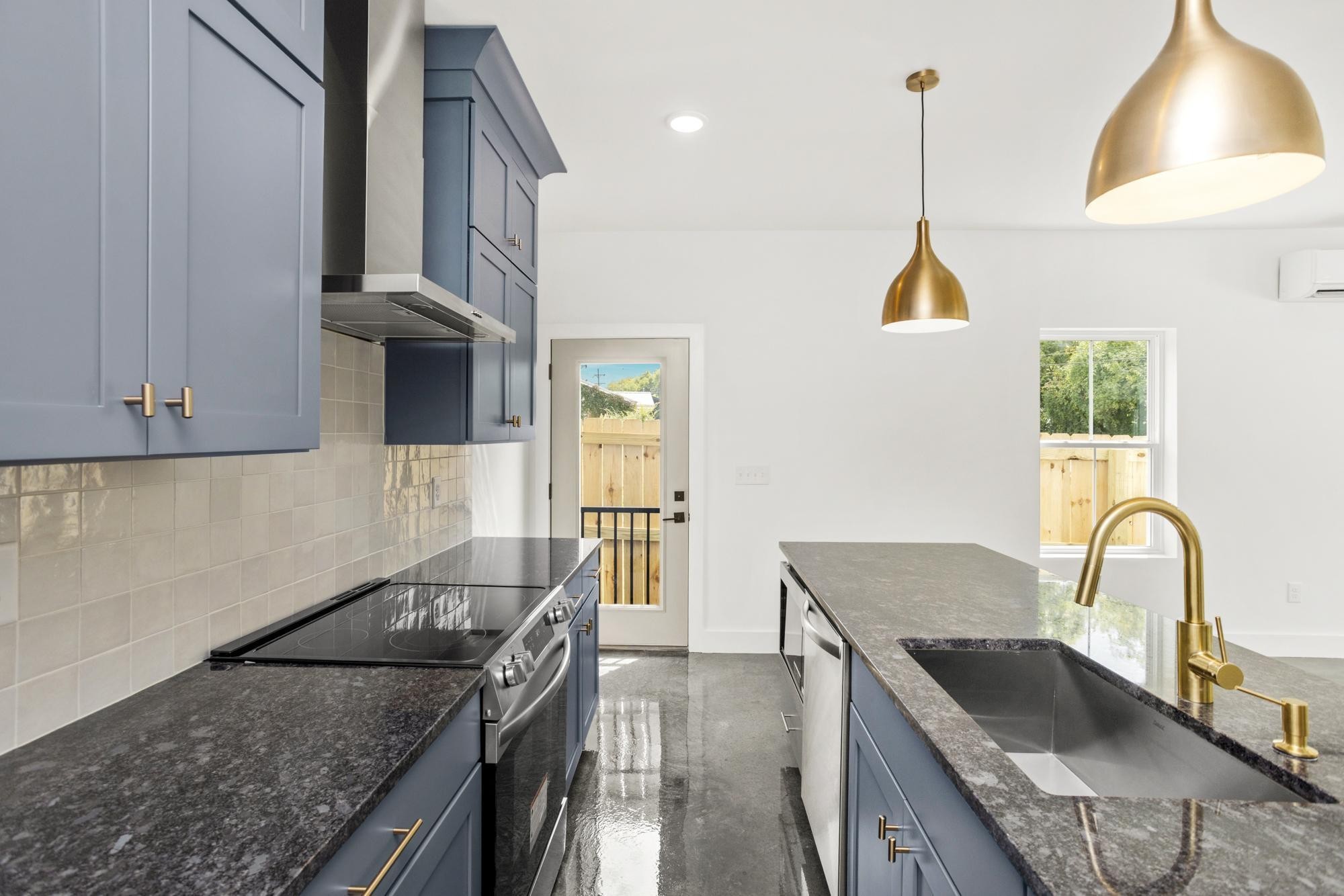 2708 Tucker Rd Unit: A&B