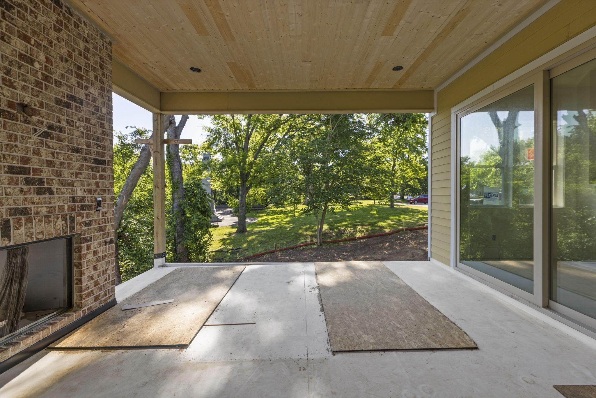 1200 Clifton Ln