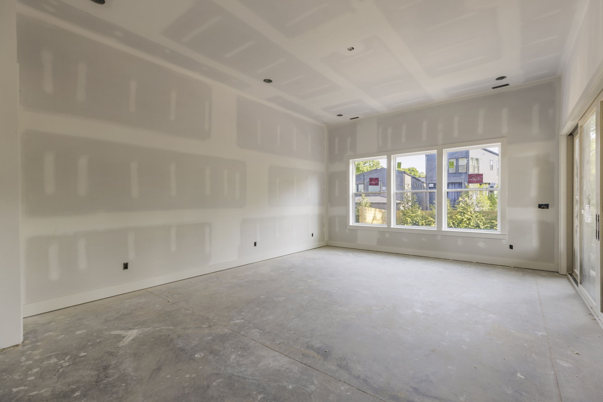1200 Clifton Ln