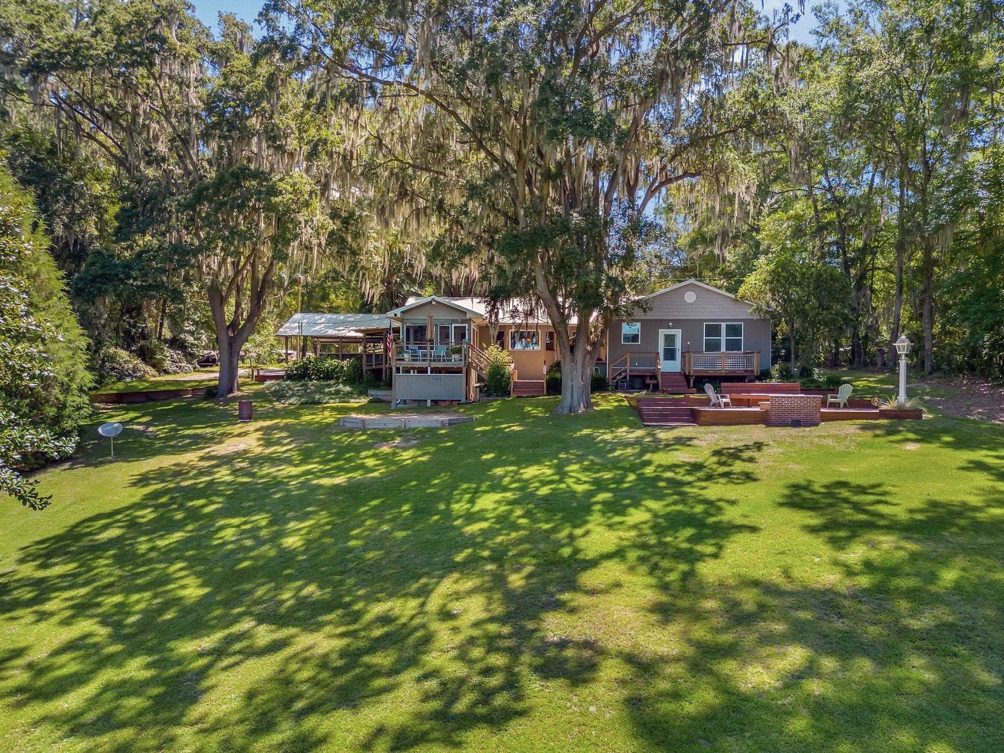 2896 Lakeview Point Road