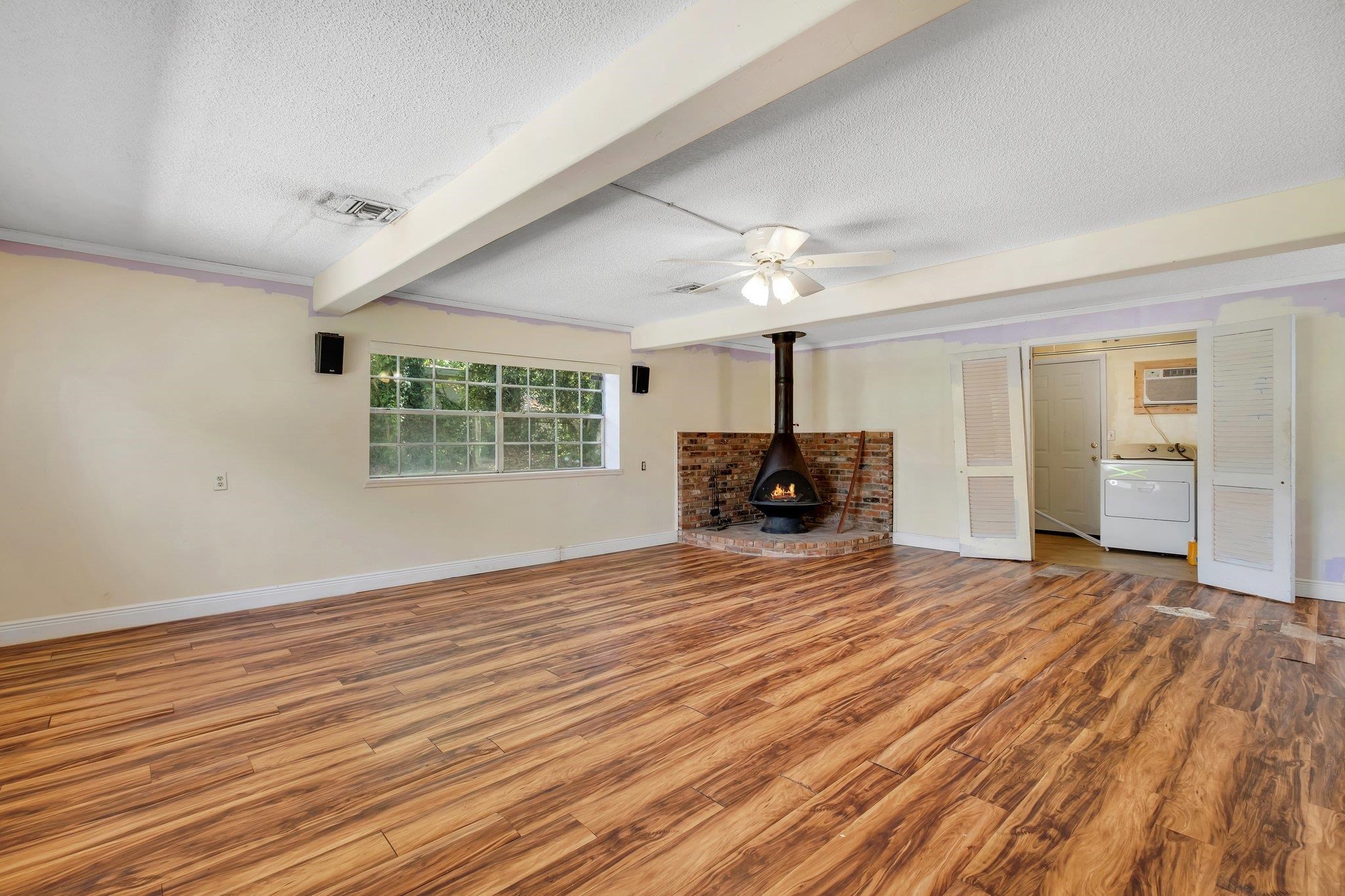 1112 Pinecrest Drive