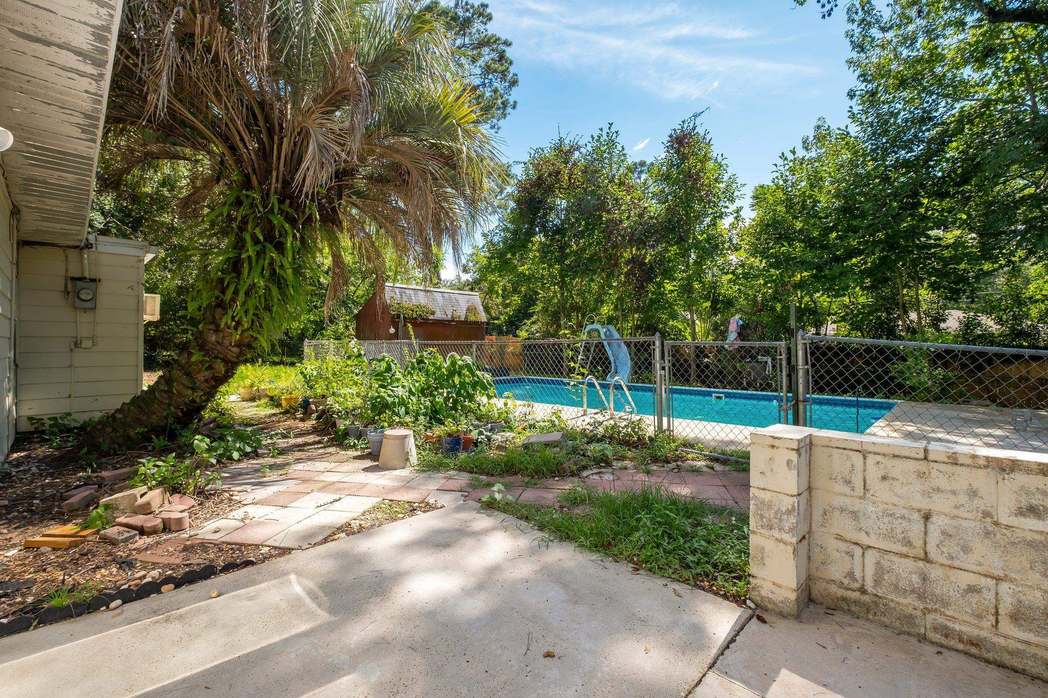 1112 Pinecrest Drive