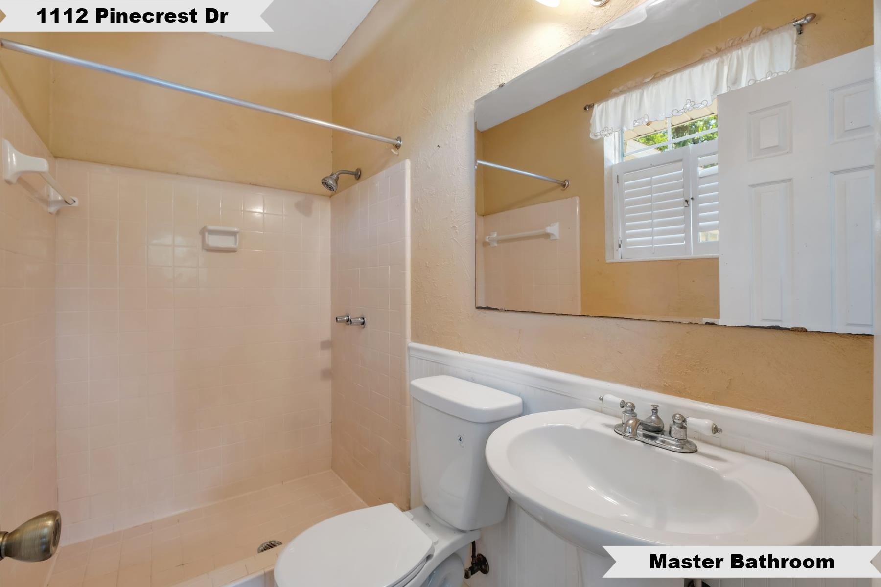 1112 Pinecrest Drive