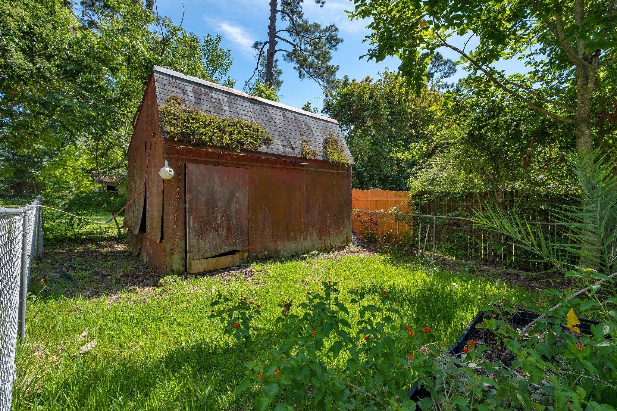 1112 Pinecrest Drive