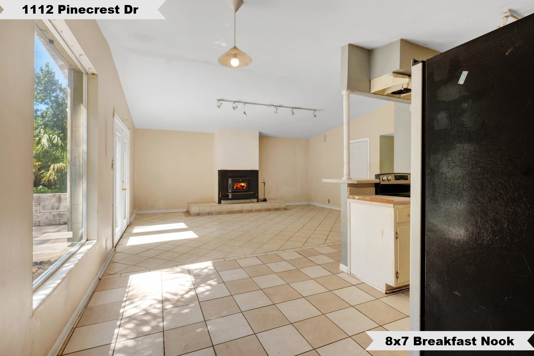 1112 Pinecrest Drive