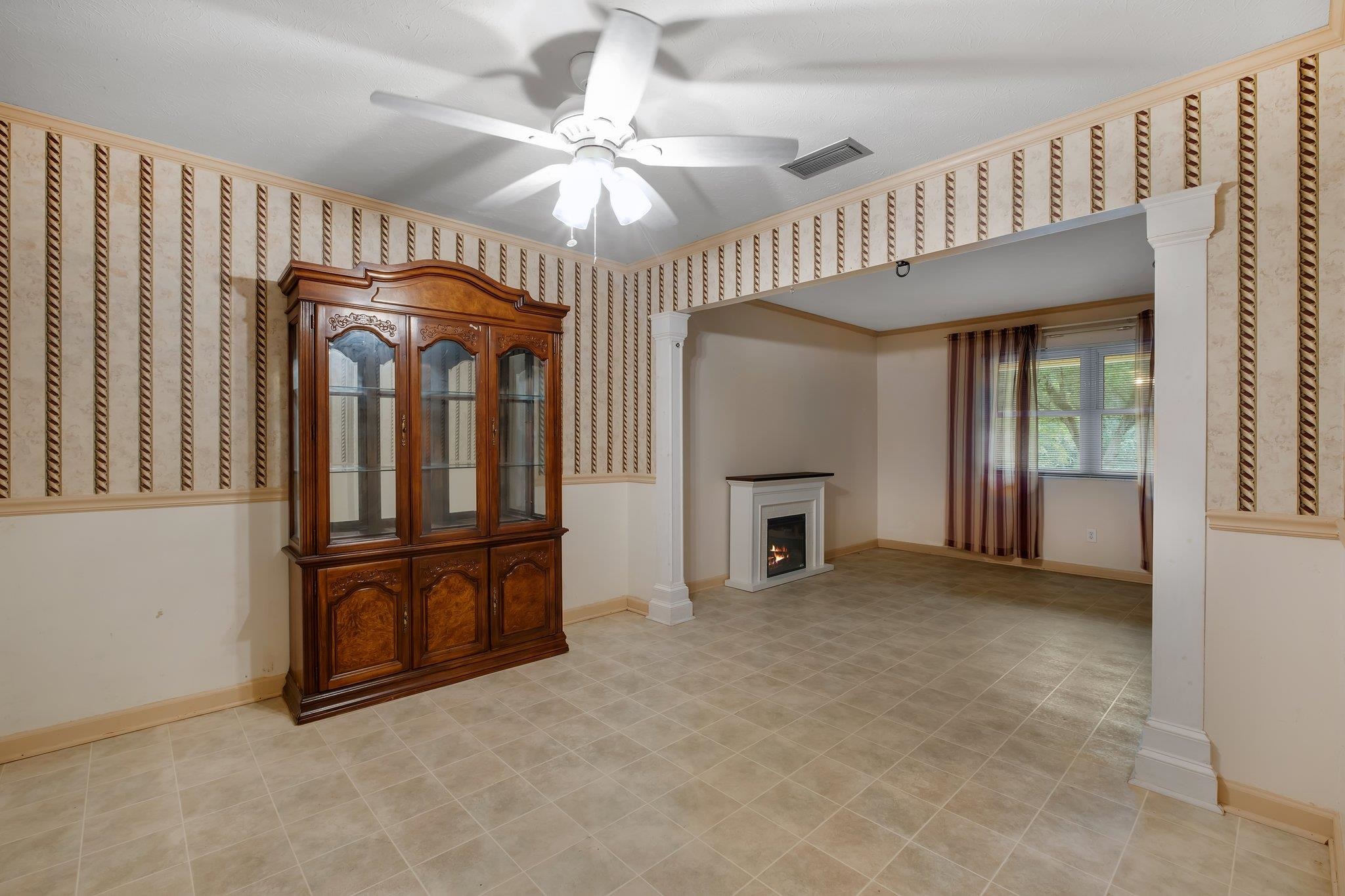 3116 Dowling Drive