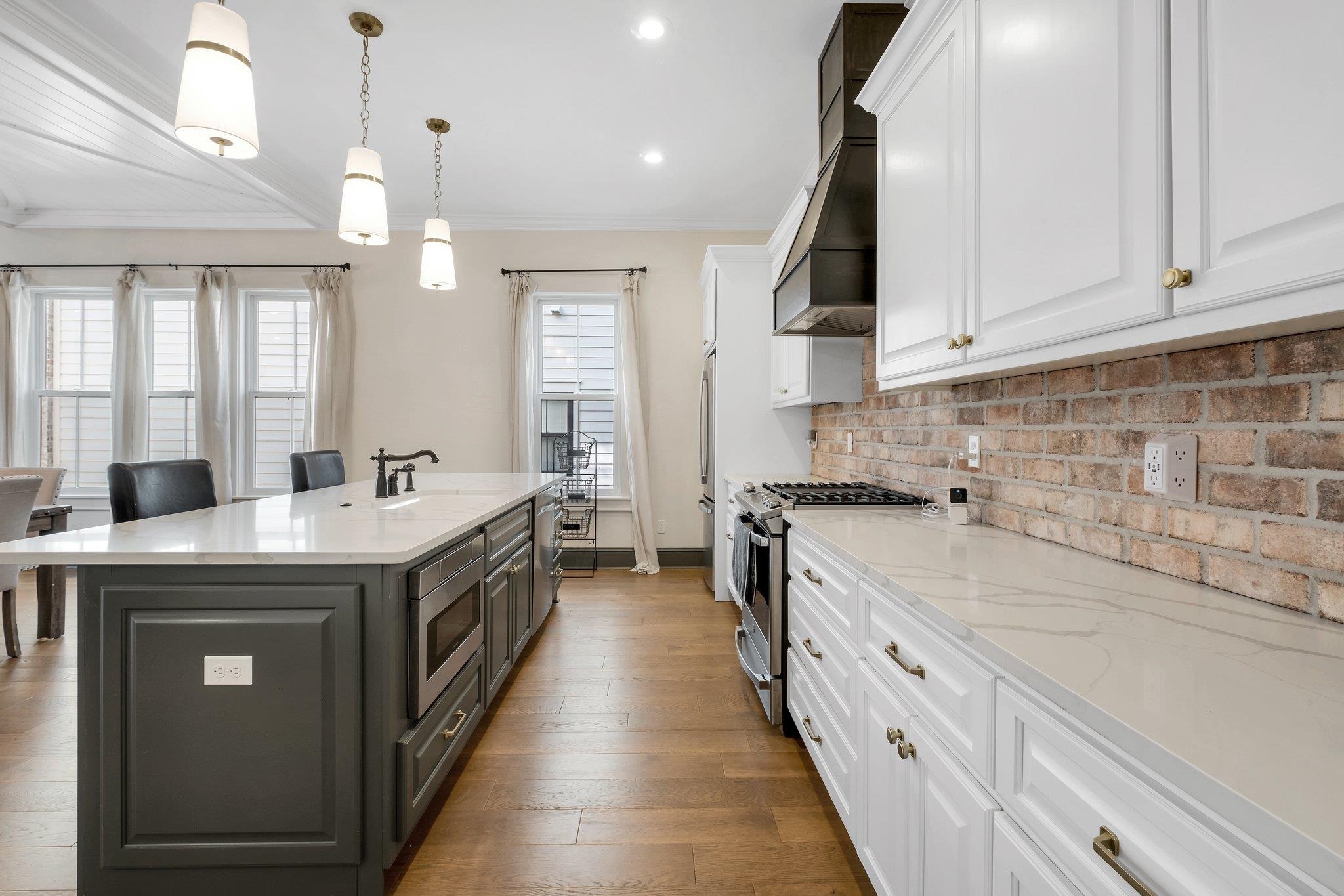 6736 Carandolet Lane