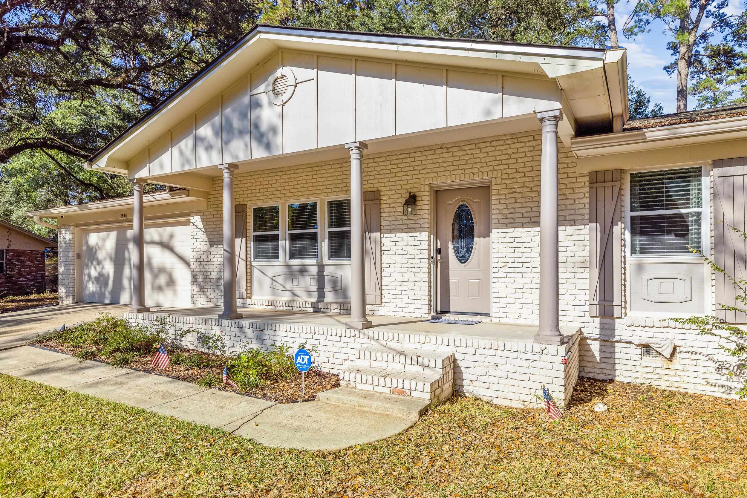 1904 Rhonda Drive