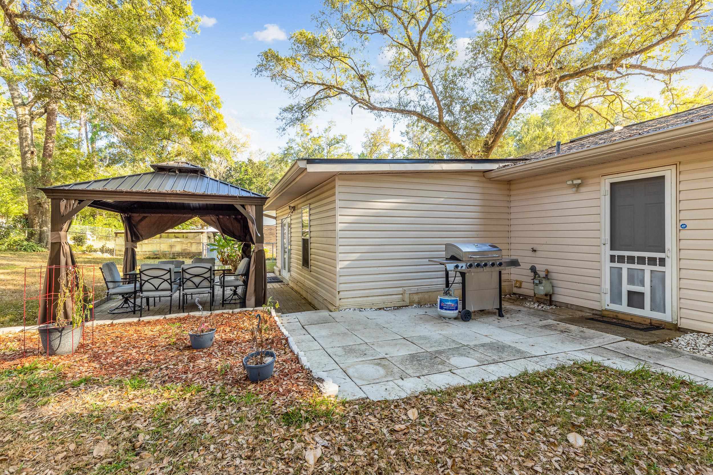1904 Rhonda Drive