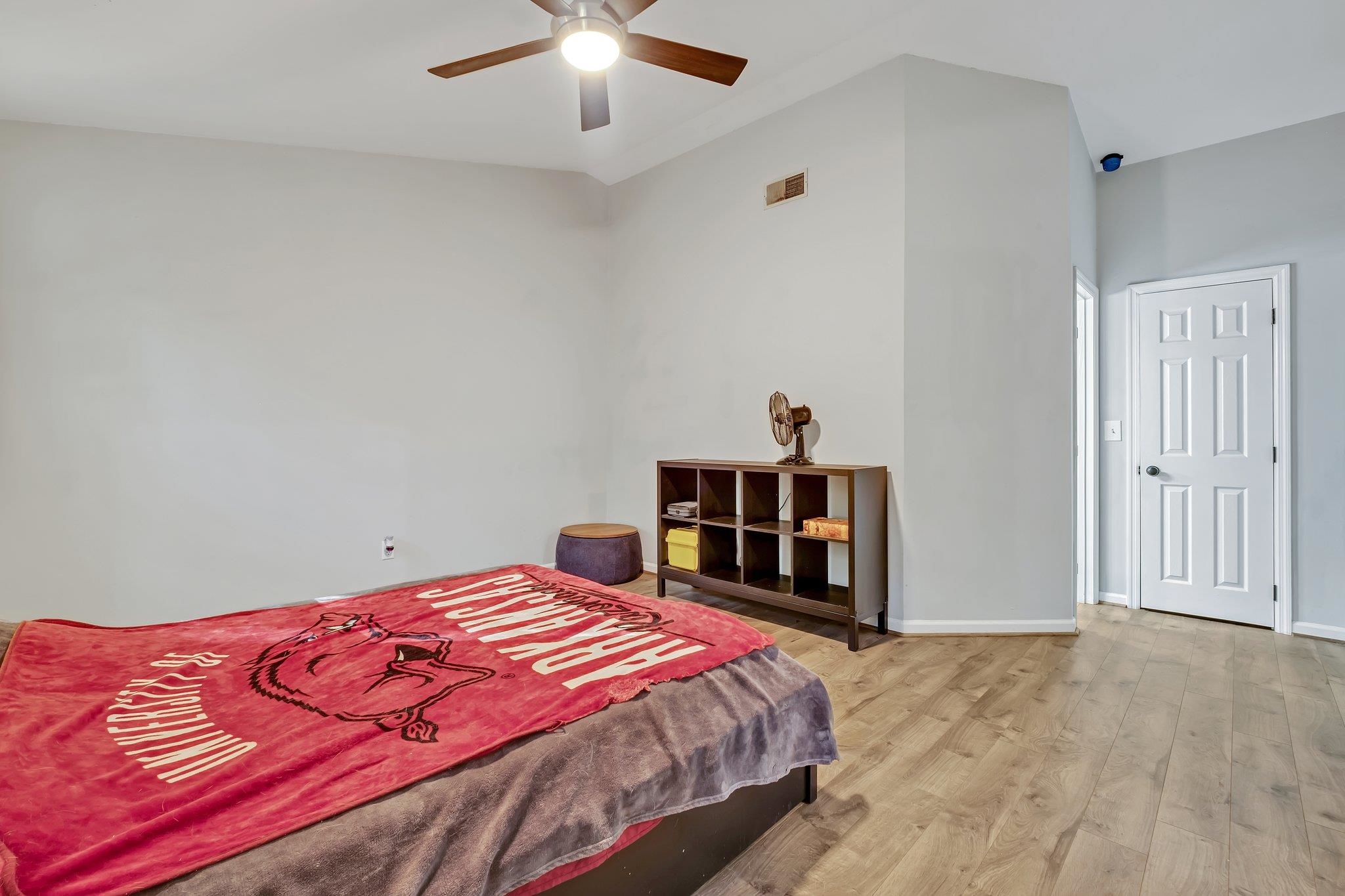 8368 Chickasaw Trail