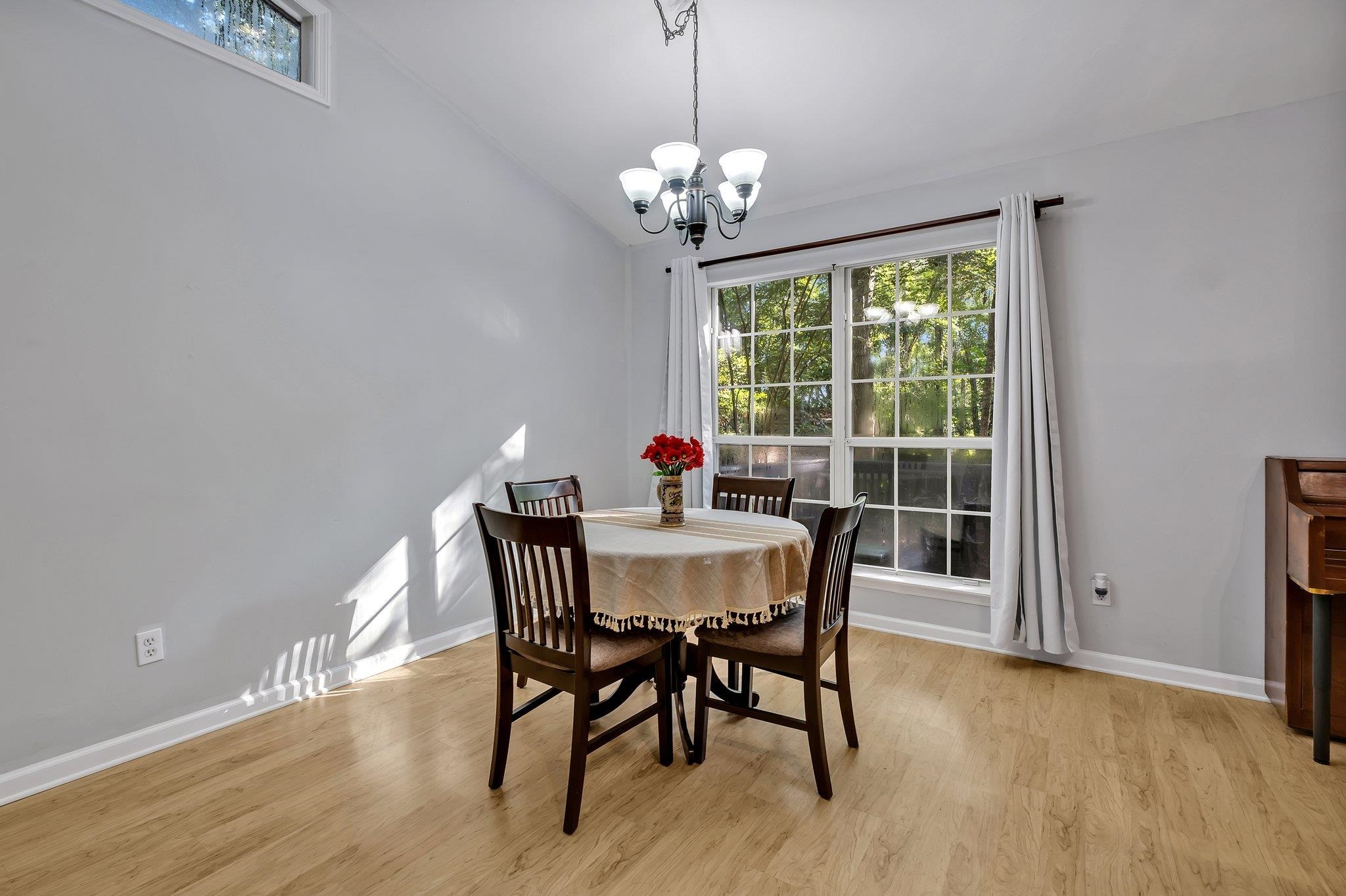 8368 Chickasaw Trail