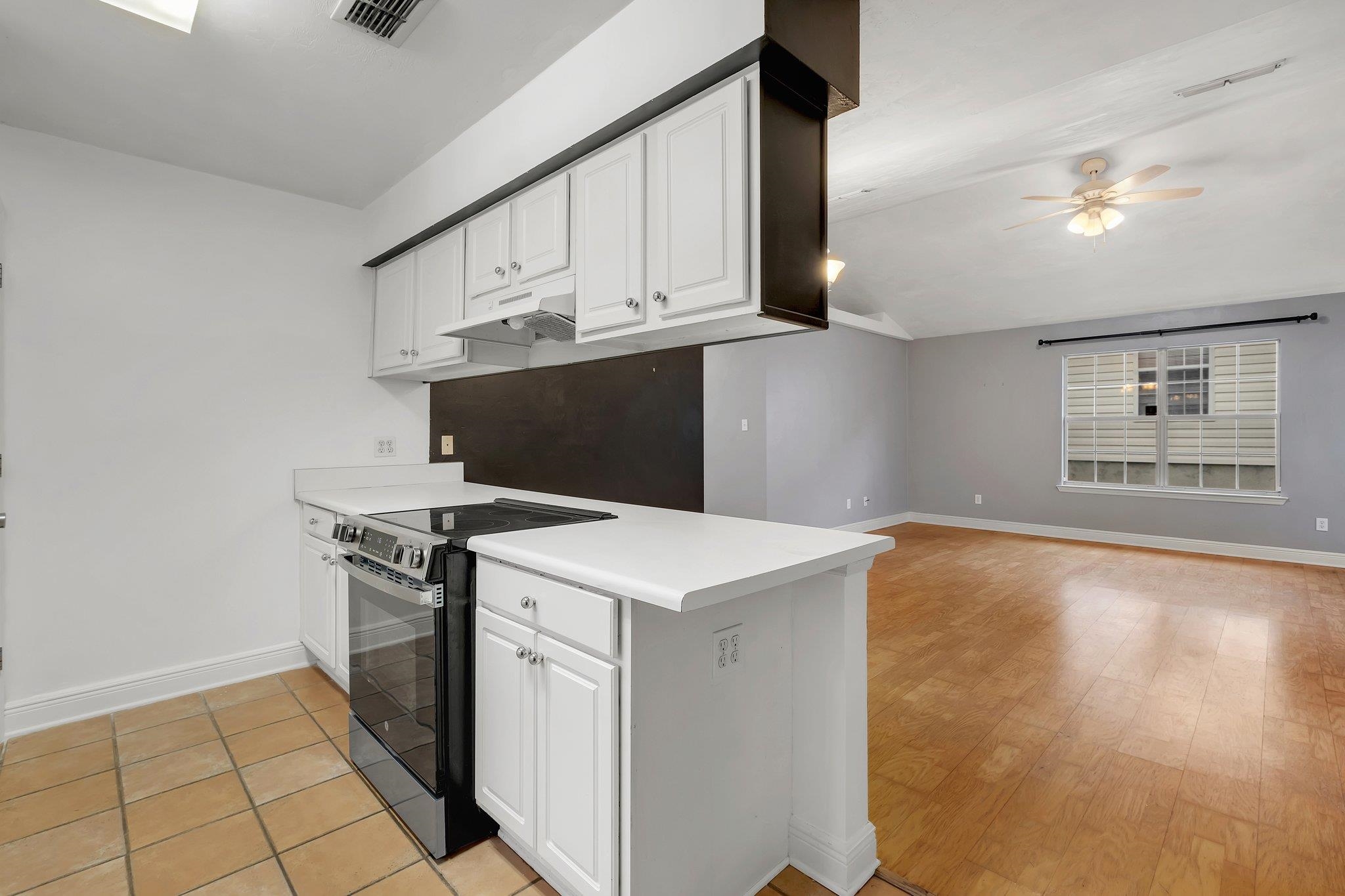 2122 Fallbrooke Court