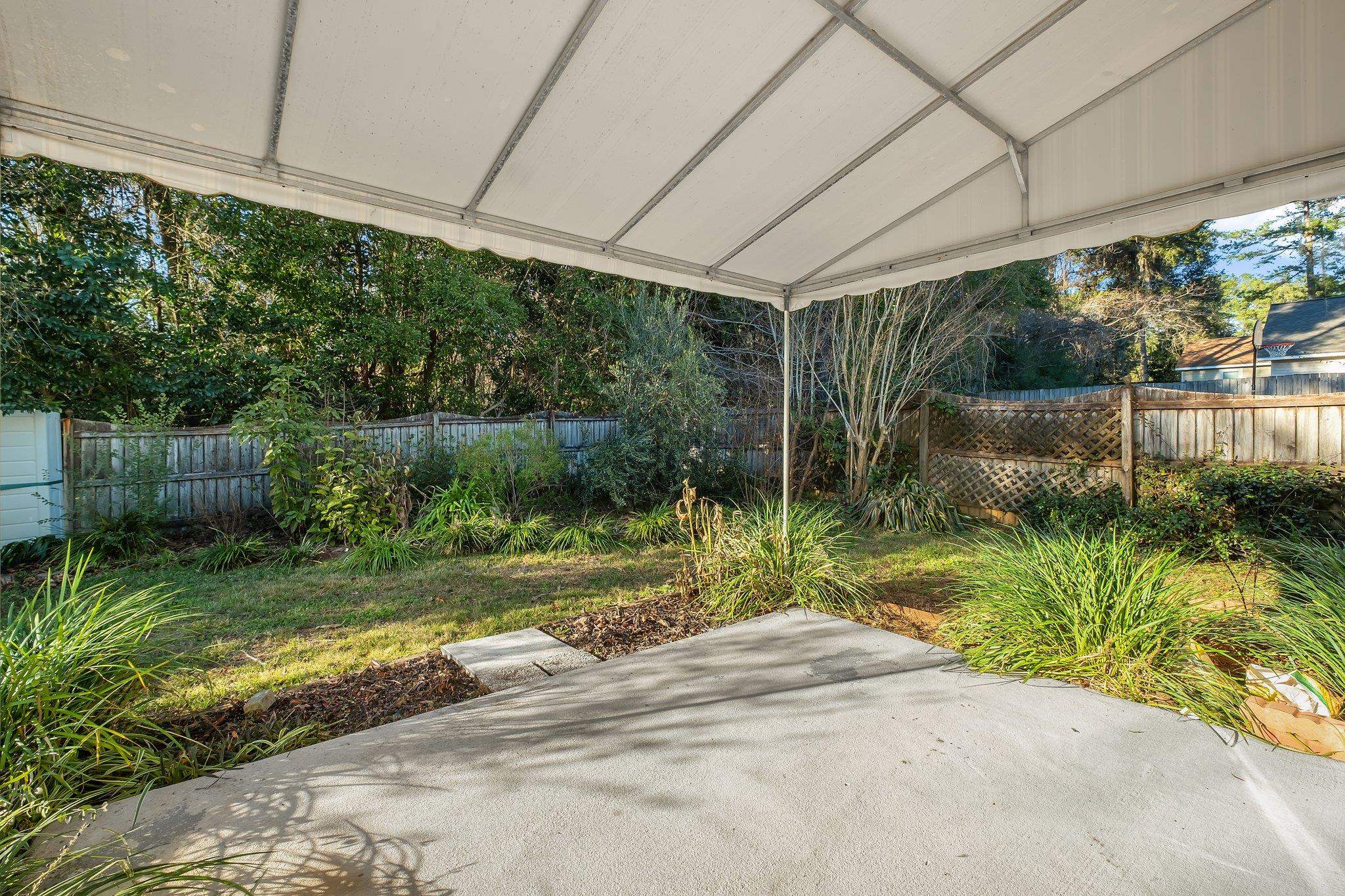 2122 Fallbrooke Court