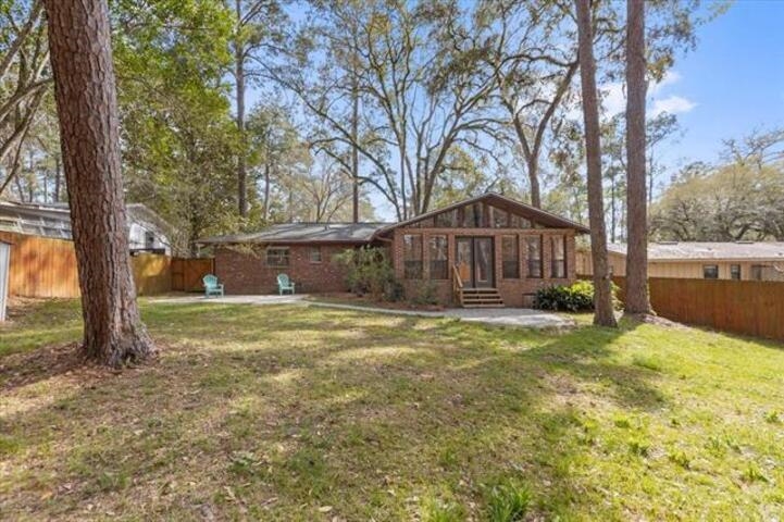 1908 Hideaway Court