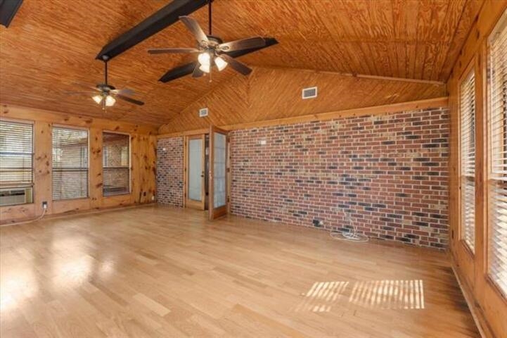 1908 Hideaway Court