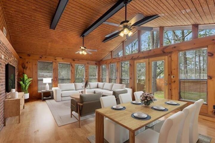 1908 Hideaway Court