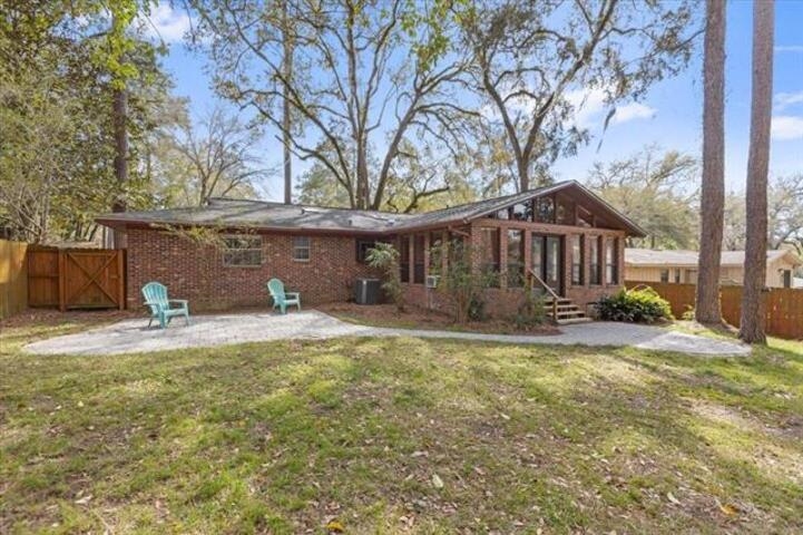 1908 Hideaway Court