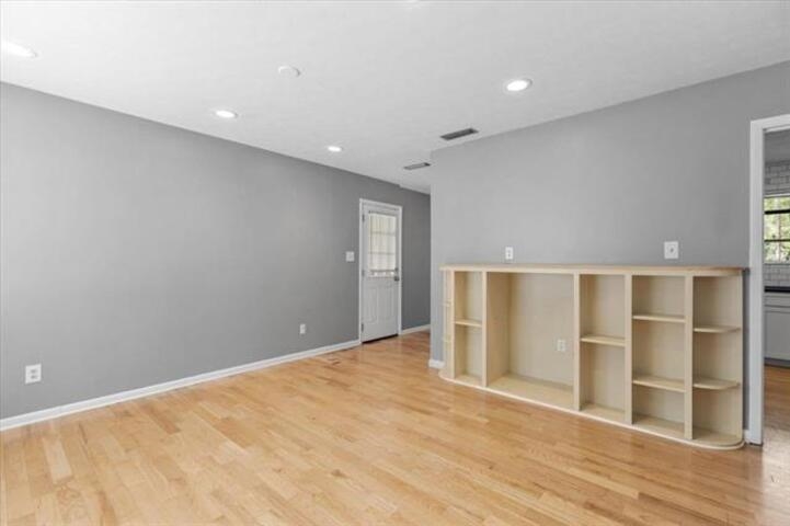 1908 Hideaway Court