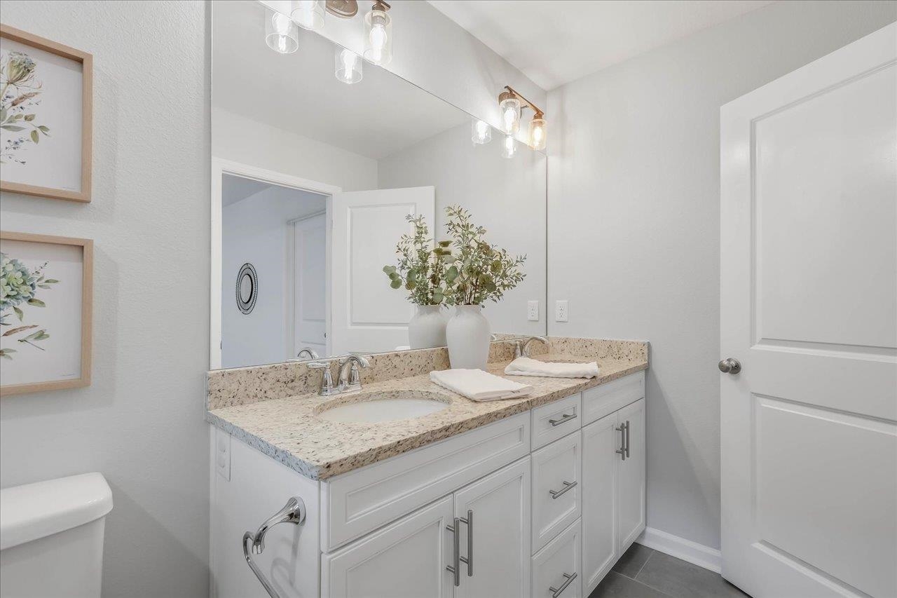 2832 Blue Blossom Trail