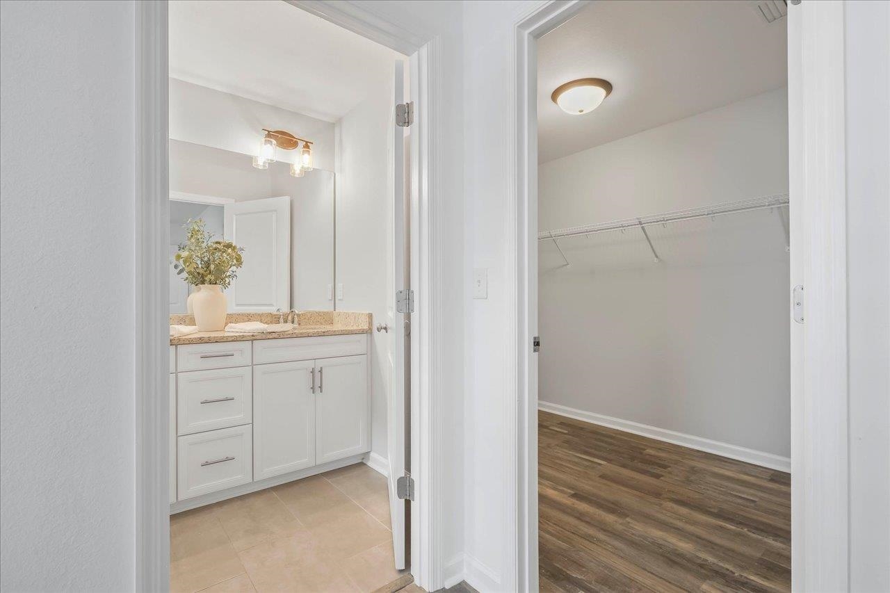 2832 Blue Blossom Trail