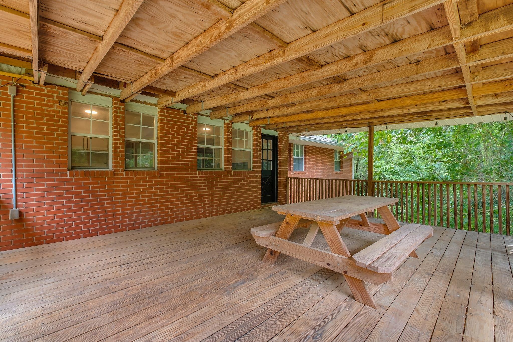 1612 Canadian Geese Trail