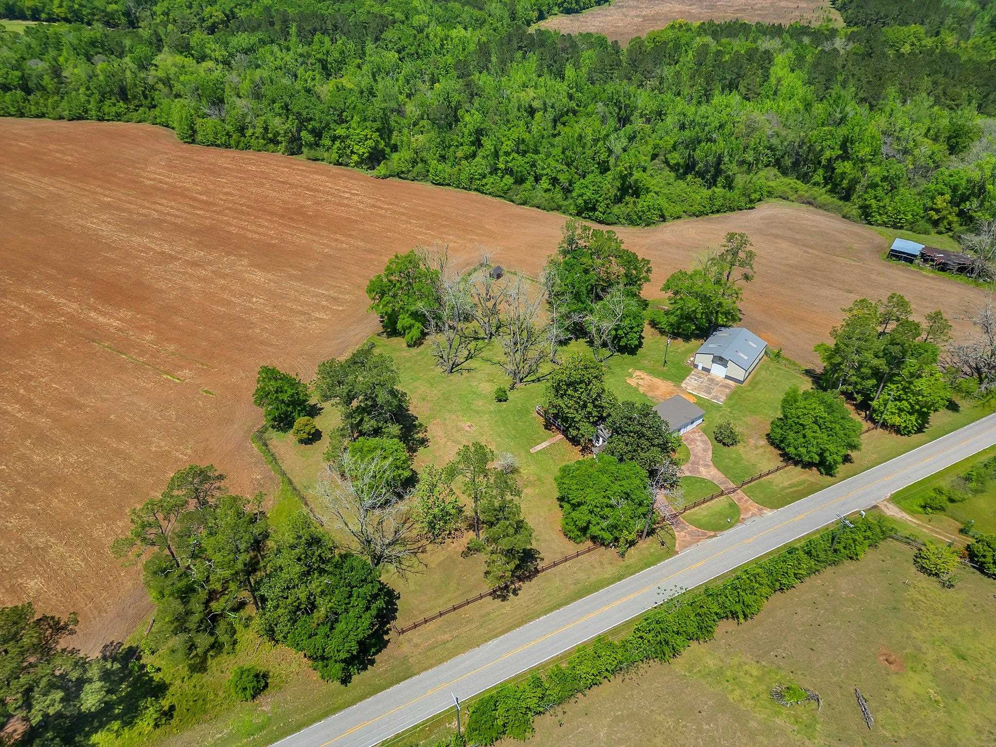 1093 Bassett Road