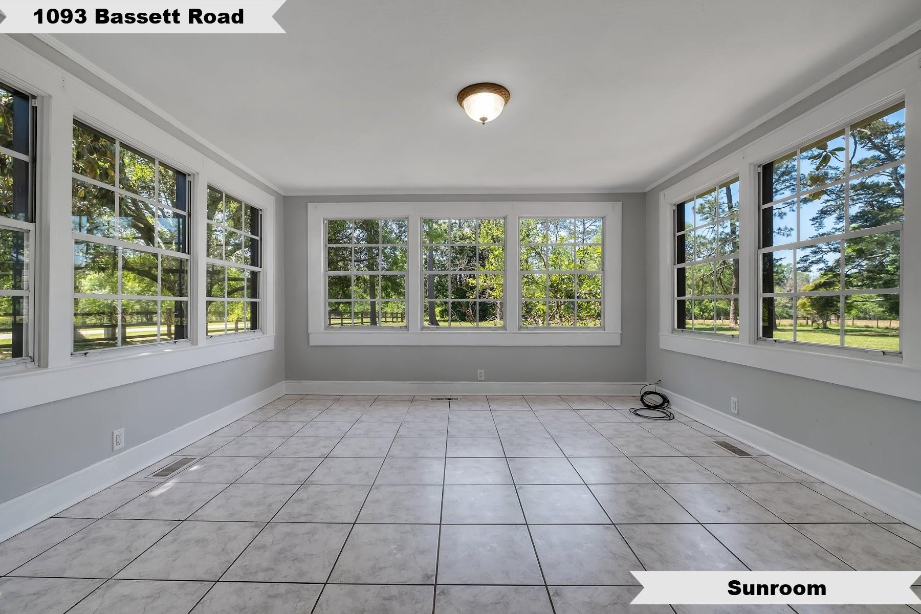 1093 Bassett Road
