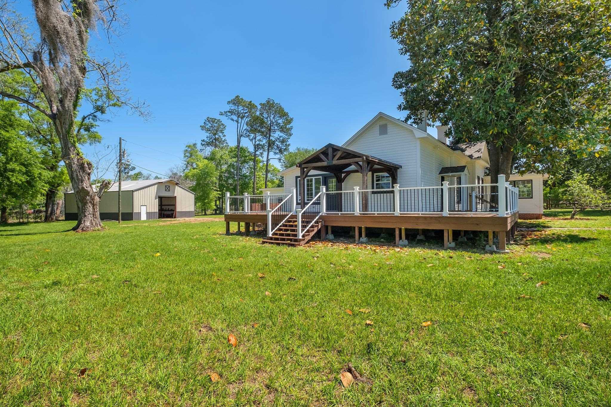 1093 Bassett Road