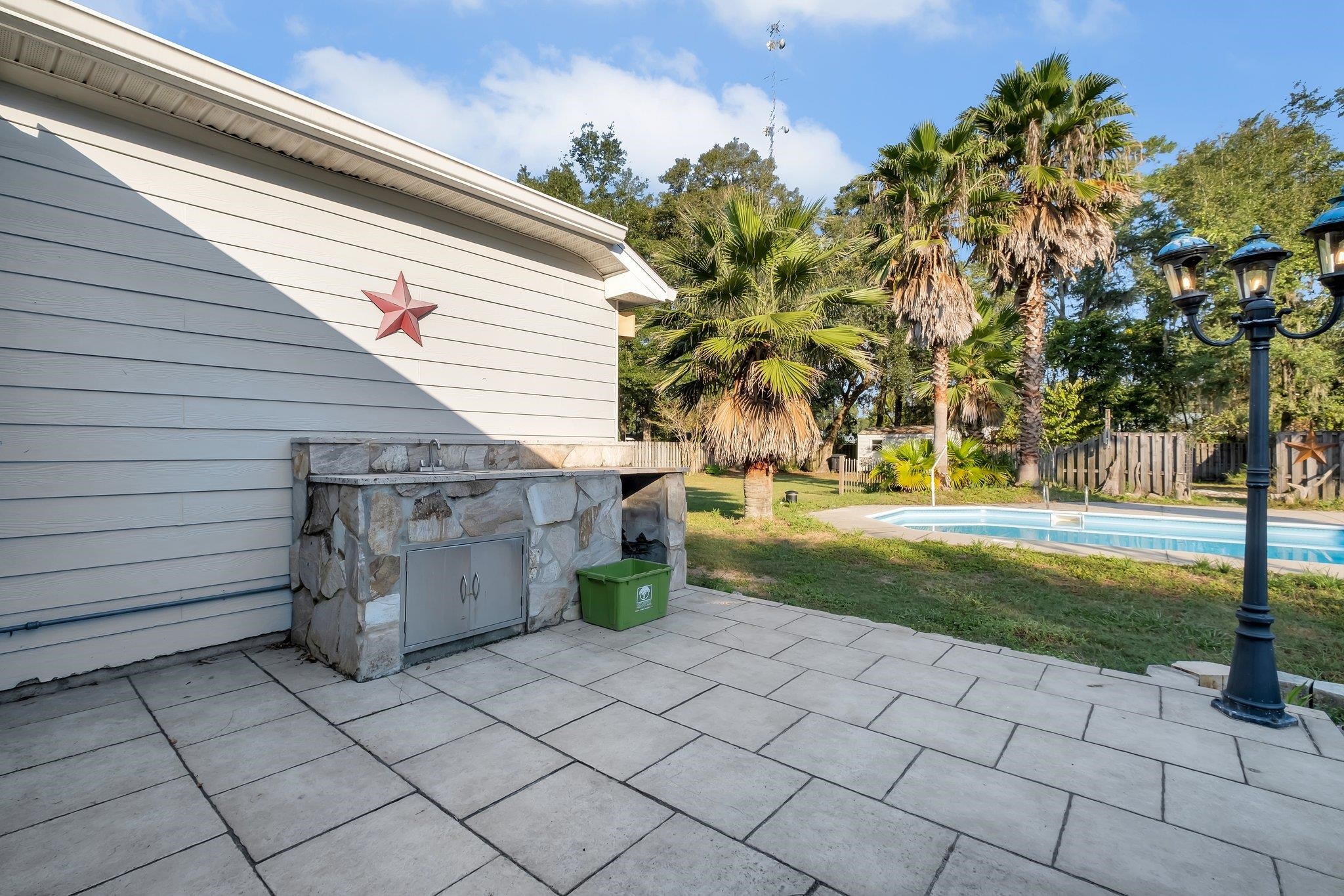 60 Hummingbird Lane