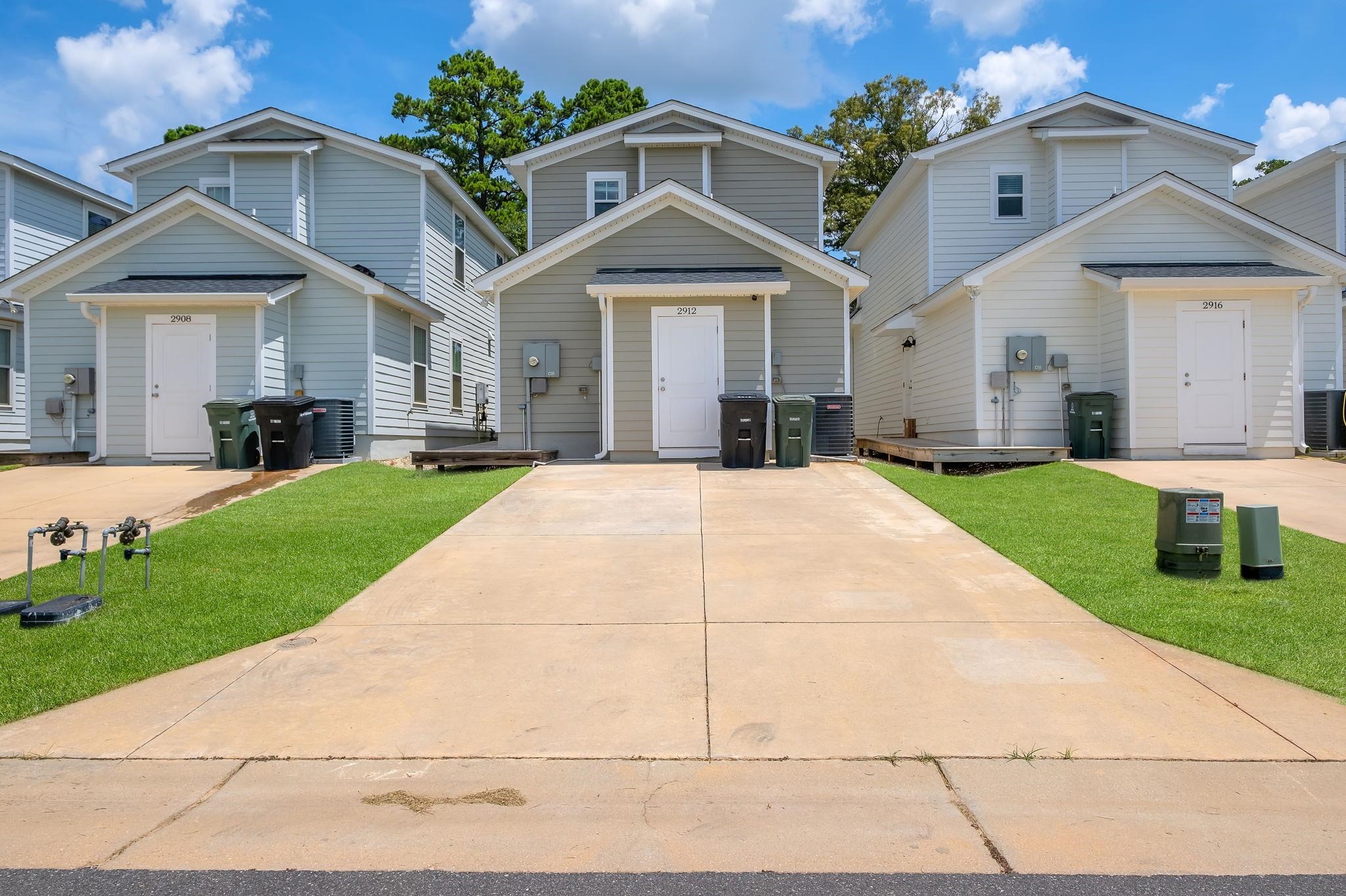 2912 Blue Blossom Trail