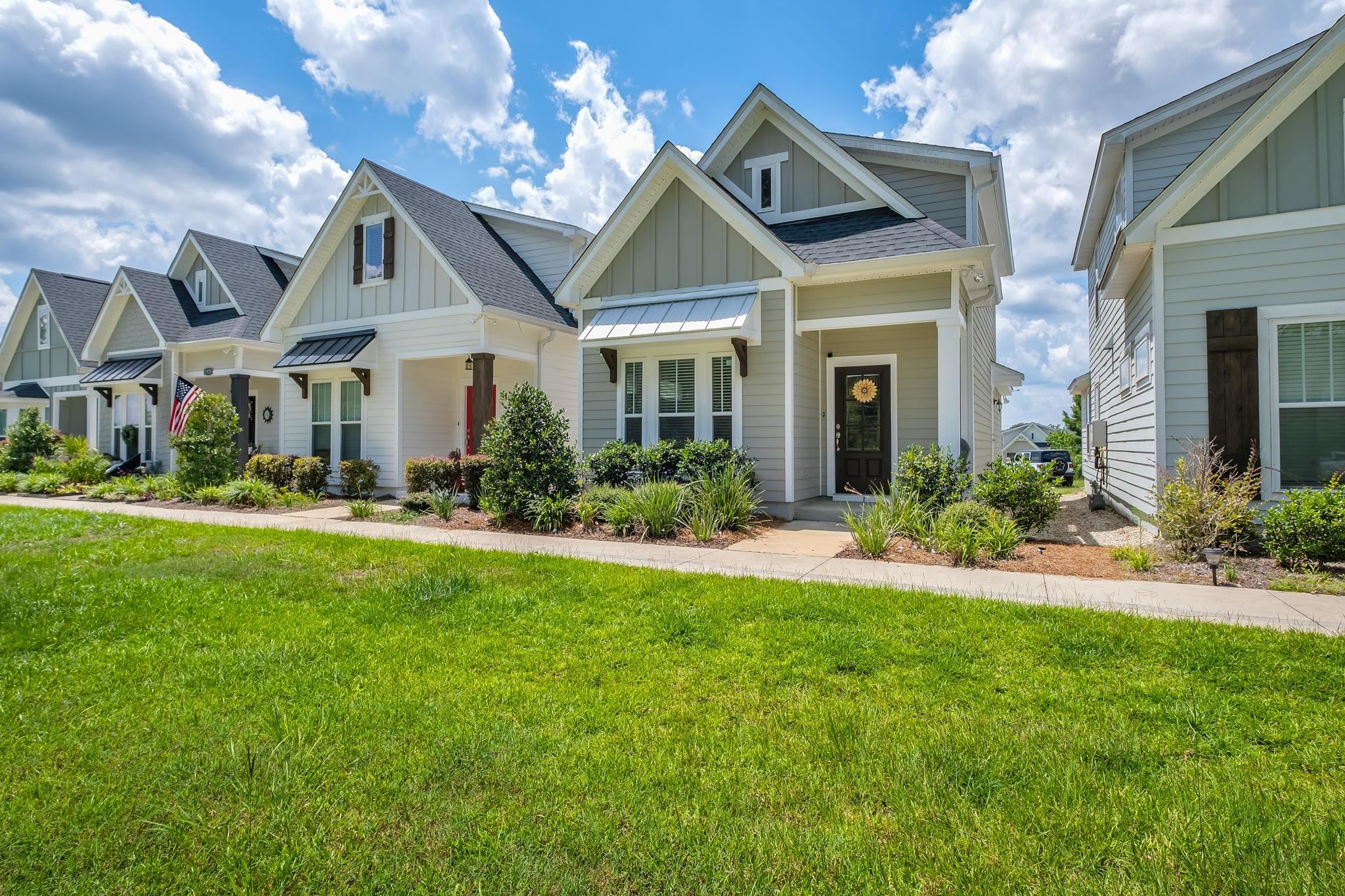 2912 Blue Blossom Trail