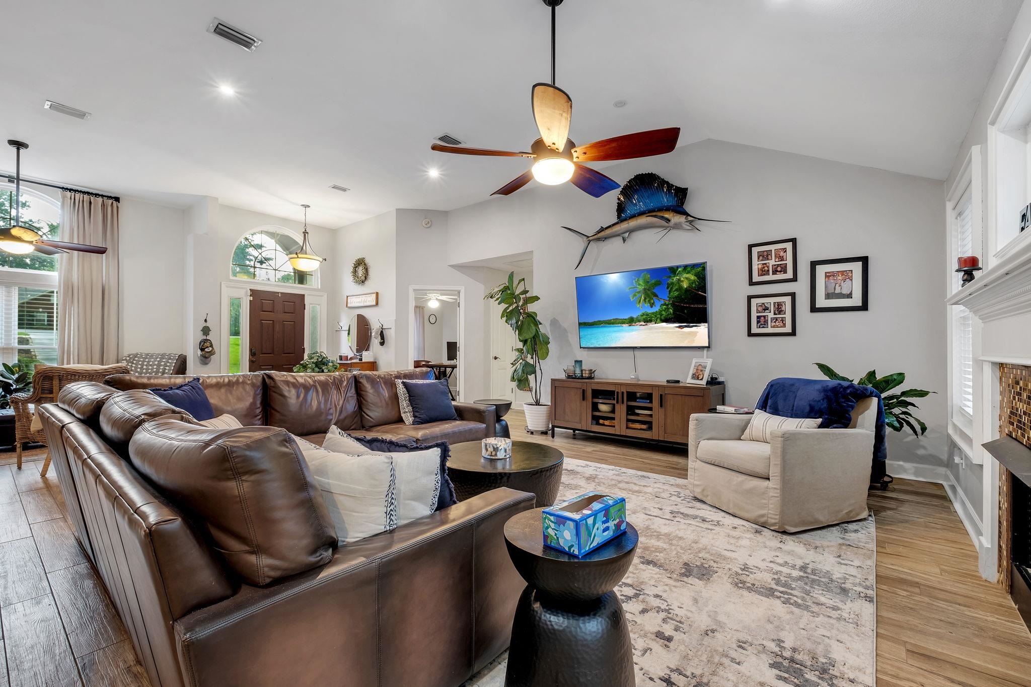 380 Meadow Ridge Drive