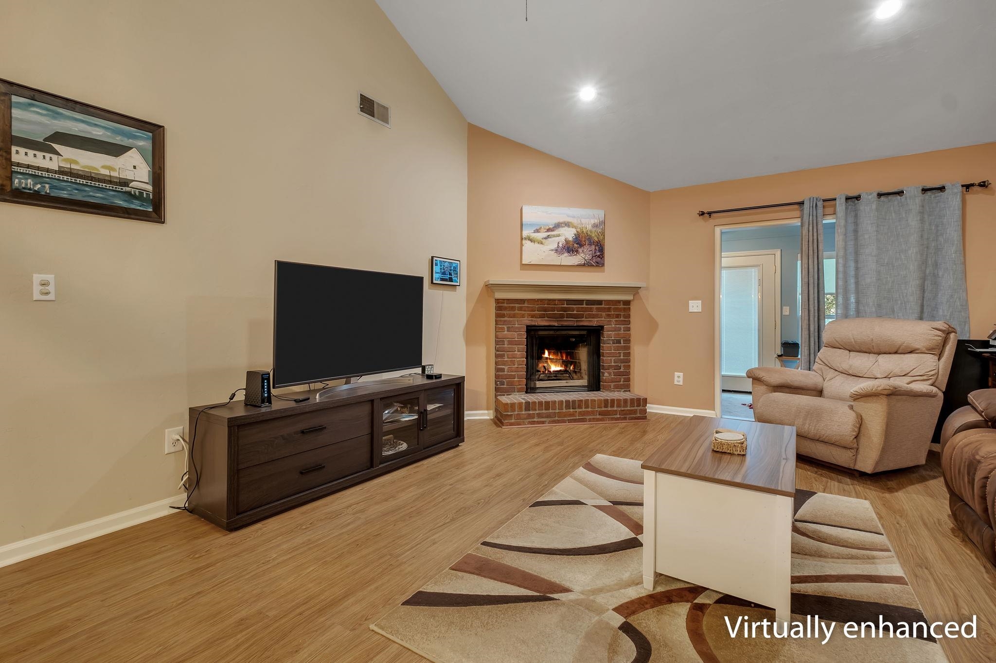 814 ELIZABETH Drive