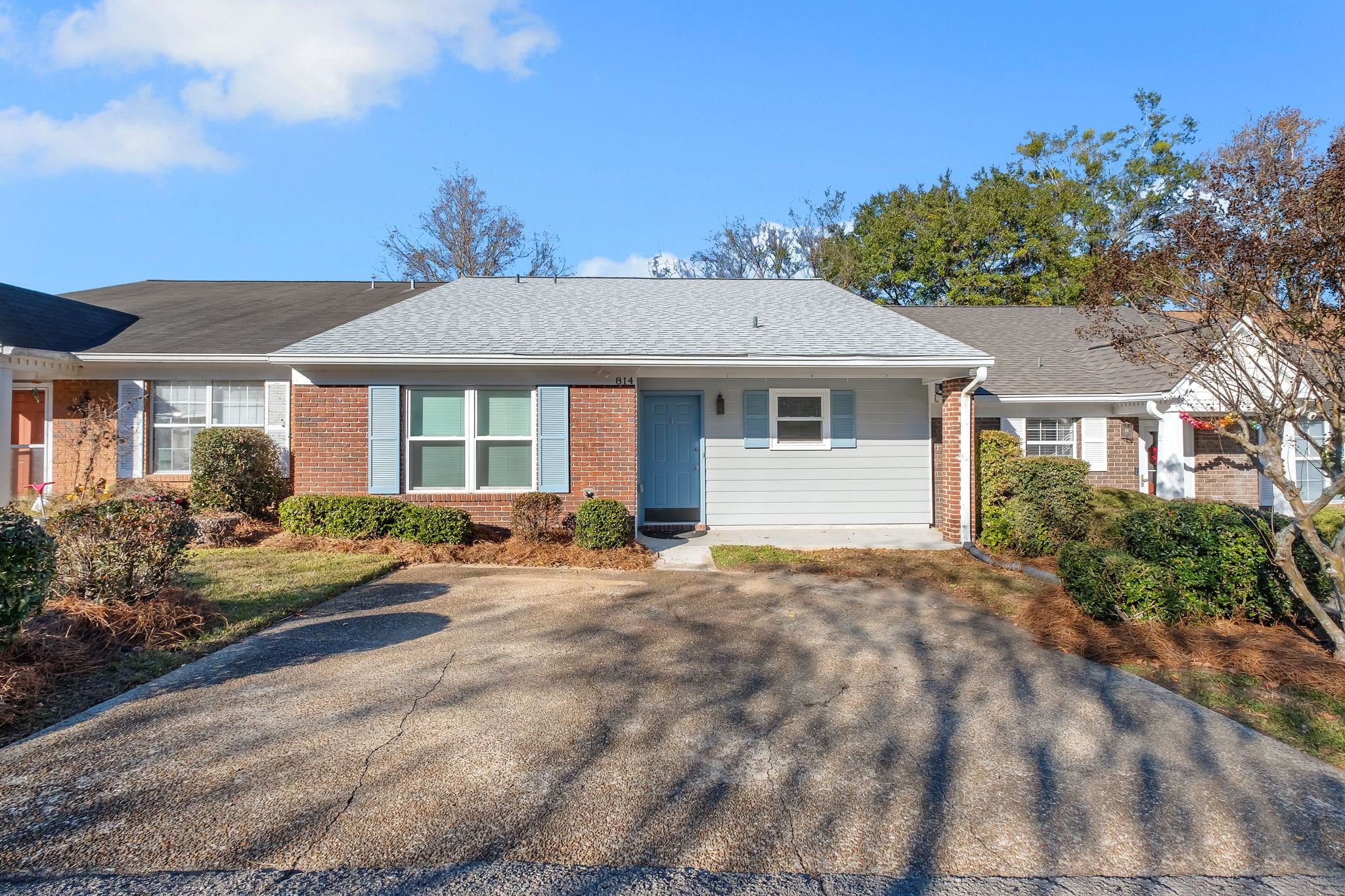 814 ELIZABETH Drive