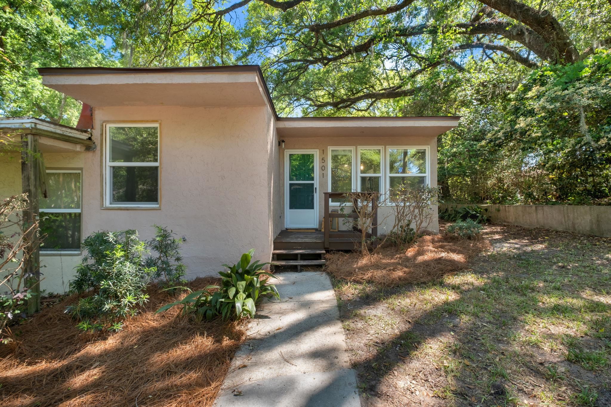 1501 Belmont Trace